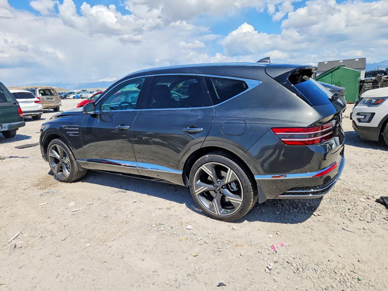 2026 Genesis Gv80 Prestige Gray vin: KMUHCESB6TU299333