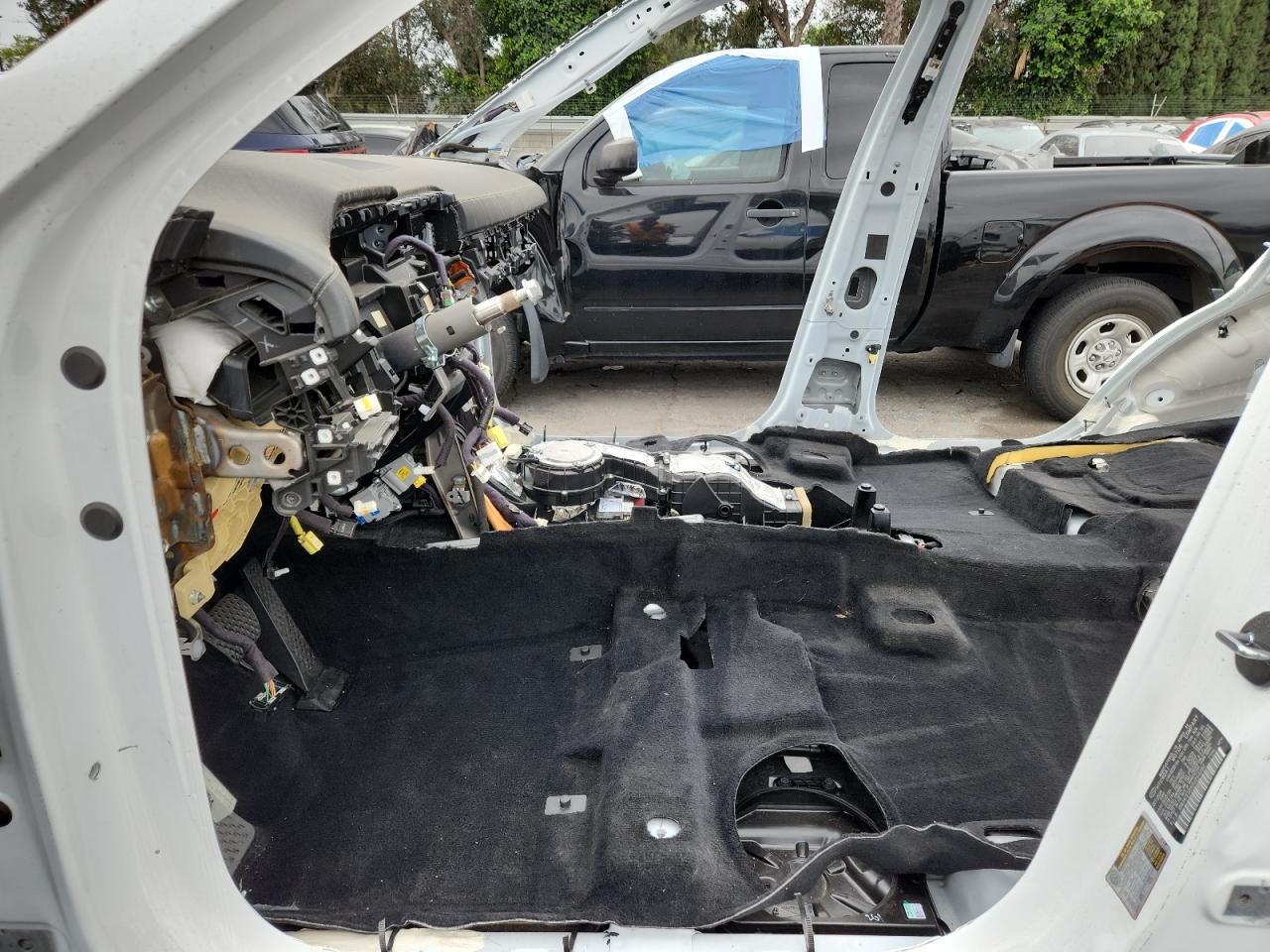 2025 Genesis Gv80 Prestige White vin: KMUHCESBXSU253082 Damage: Steering Wheel, Missing, Replacement Required