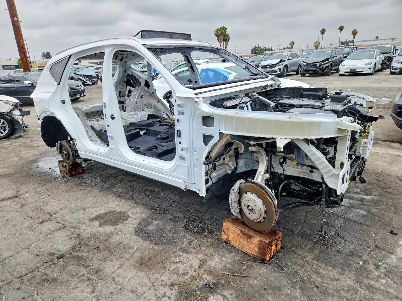 2025 Genesis Gv80 Prestige White vin: KMUHCESBXSU253082