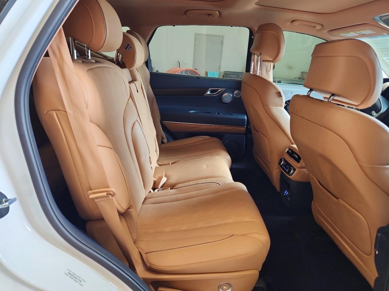 2024 Genesis Gv80 3.5t White vin: KMUHCESC2RU177960