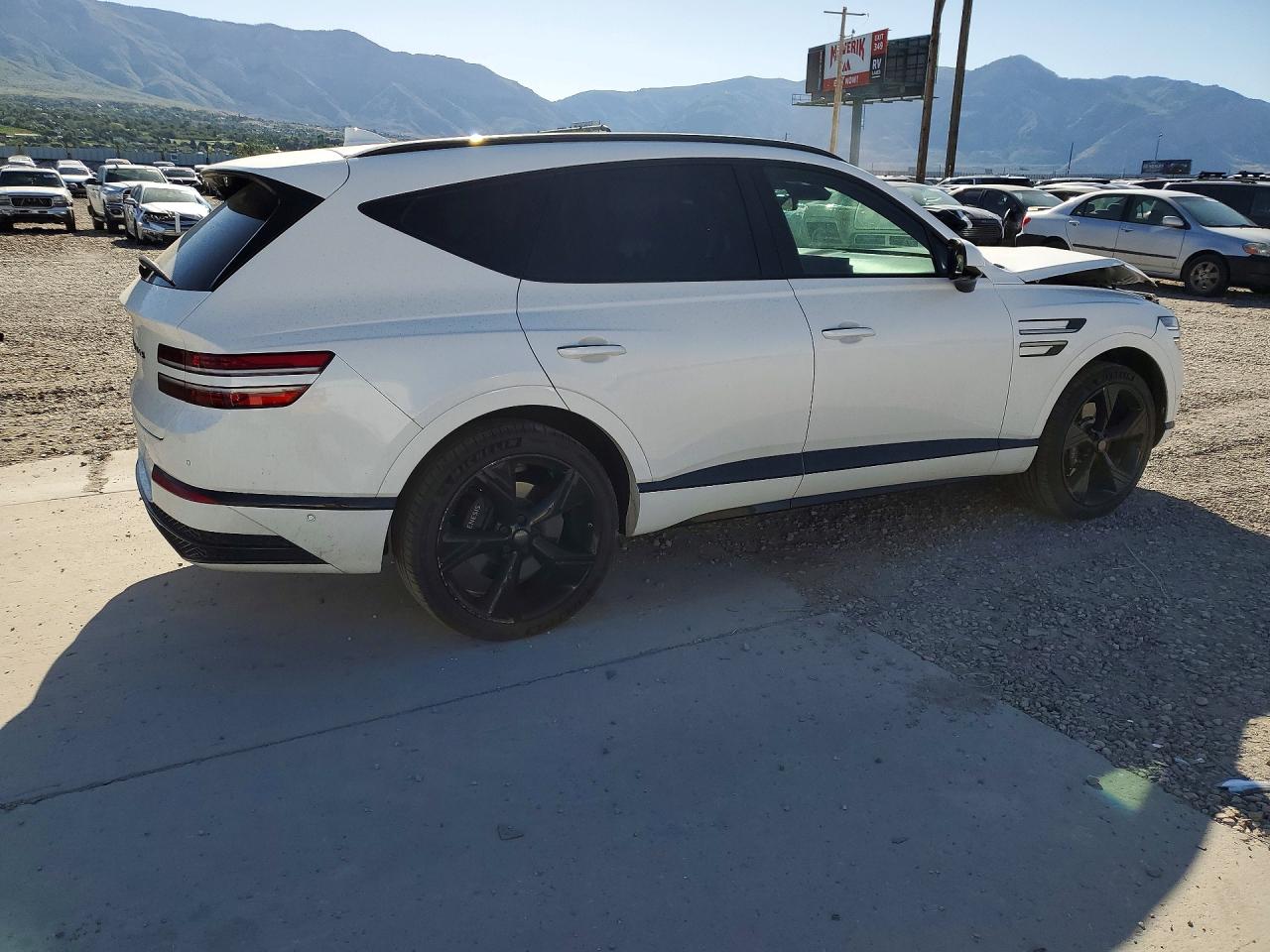 2026 Genesis Gv80 Prestige Black White vin: KMUHCESCXTU298436