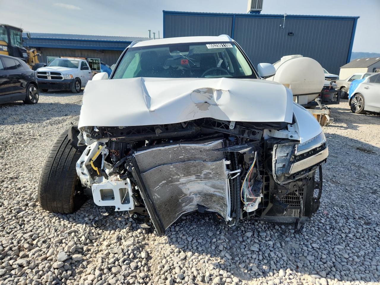 2026 Genesis Gv80 Base White vin: KMUHFESB2TU323635 Damage: Grille, Missing, Replacement Required