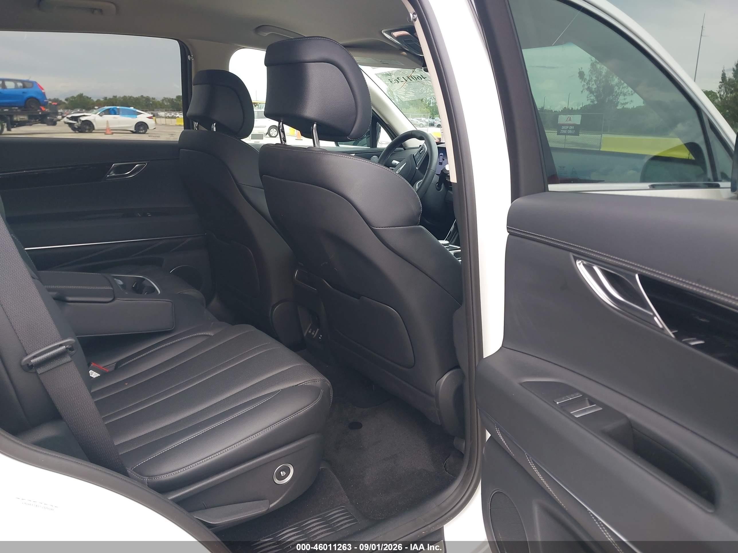 2026 Genesis Gv80 2.5t Awd White vin: KMUHFESB7TU329348