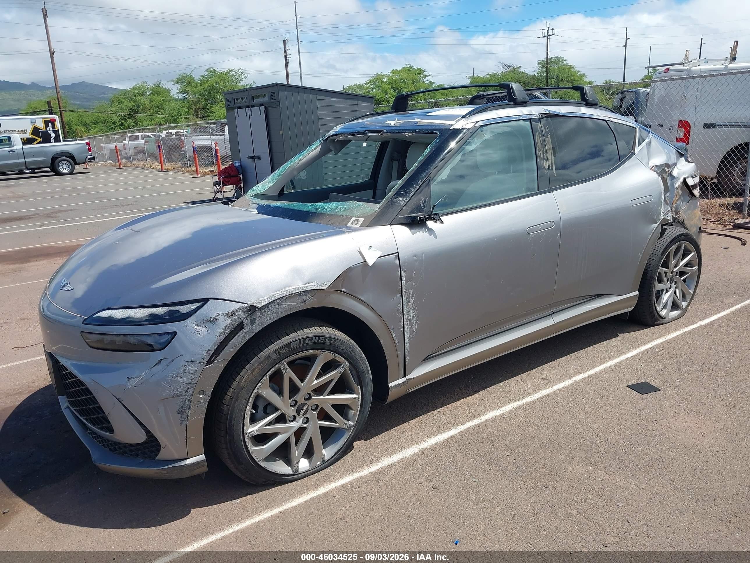 2025 Genesis Gv60 Advanced Awd Серебряный vin: KMUKCDSC8SU027132