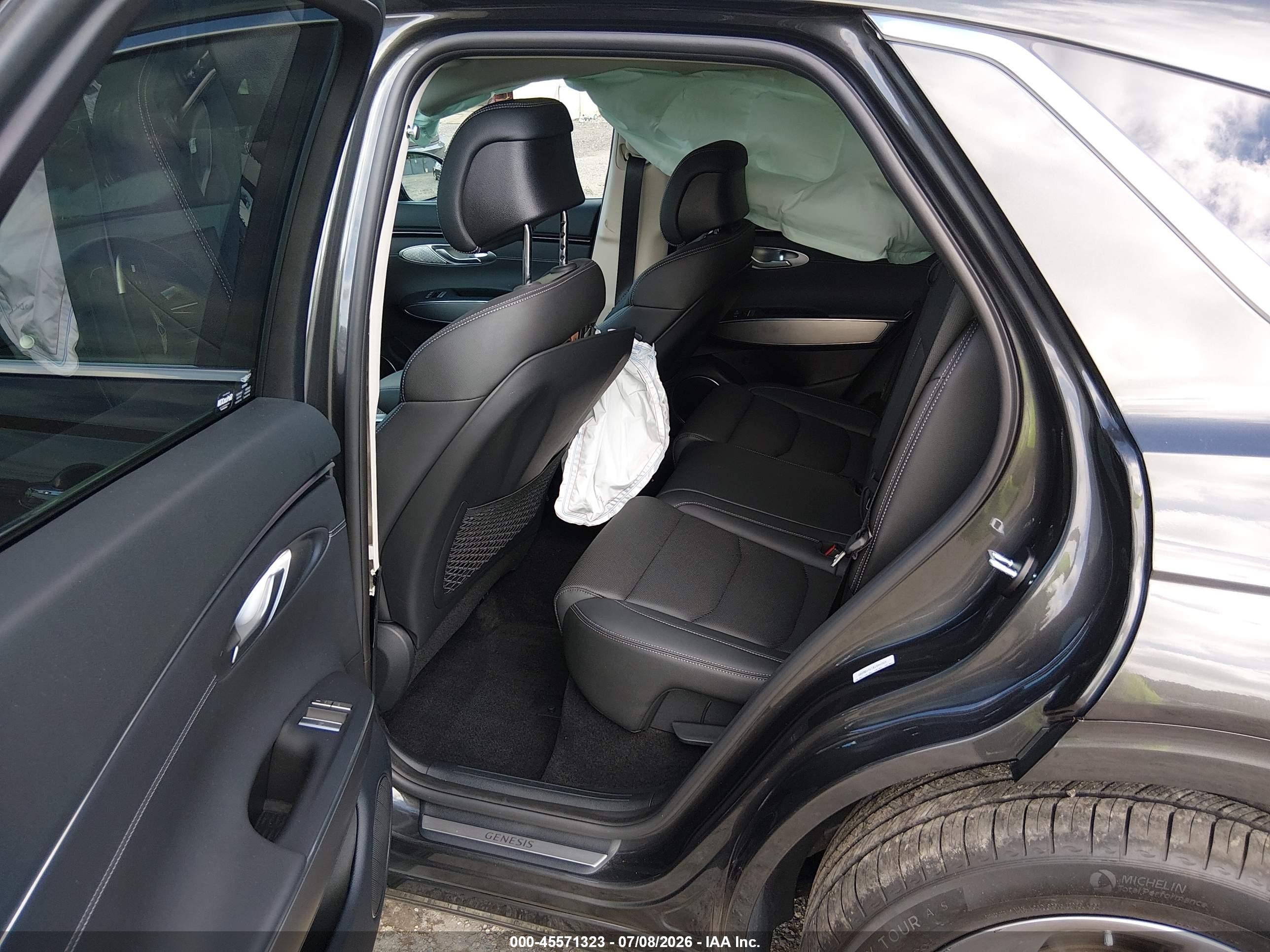 2026 Genesis Gv70 2.5t Select Gray vin: KMUMADTB1TU236282