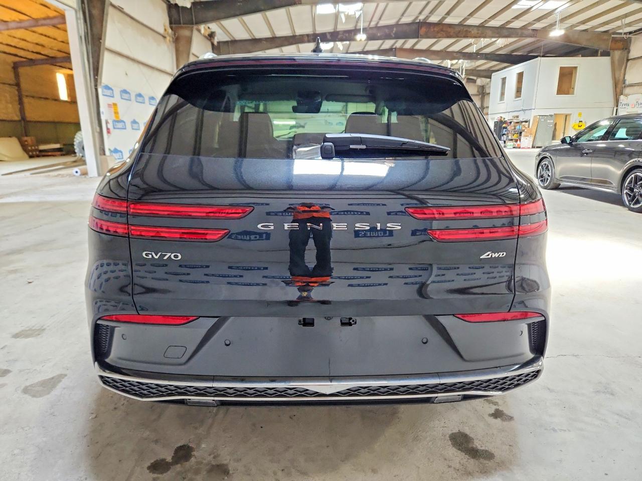 2026 Genesis Gv70 2.5t Standard Black vin: KMUMADTB2TU266553