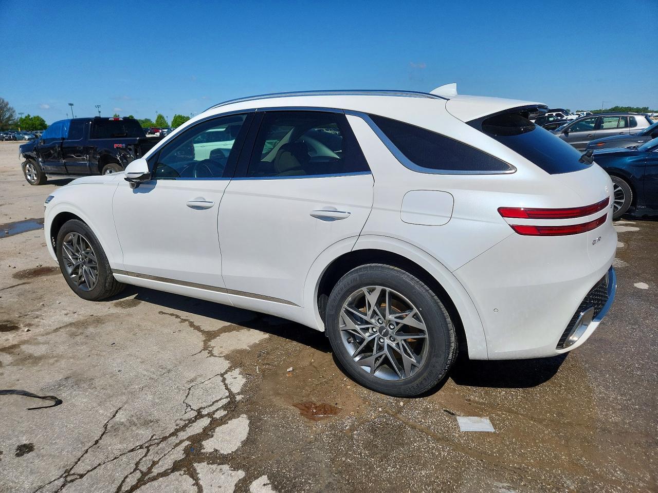 2023 Genesis Gv70 2.5t Standard White vin: KMUMADTB6PU089964