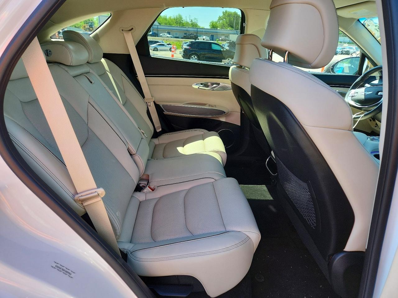 2023 Genesis Gv70 2.5t Standard White vin: KMUMADTB6PU089964