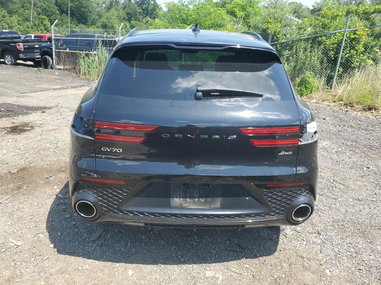 2023 Genesis Gv70 Base   Black vin: KMUMADTB8PU097225