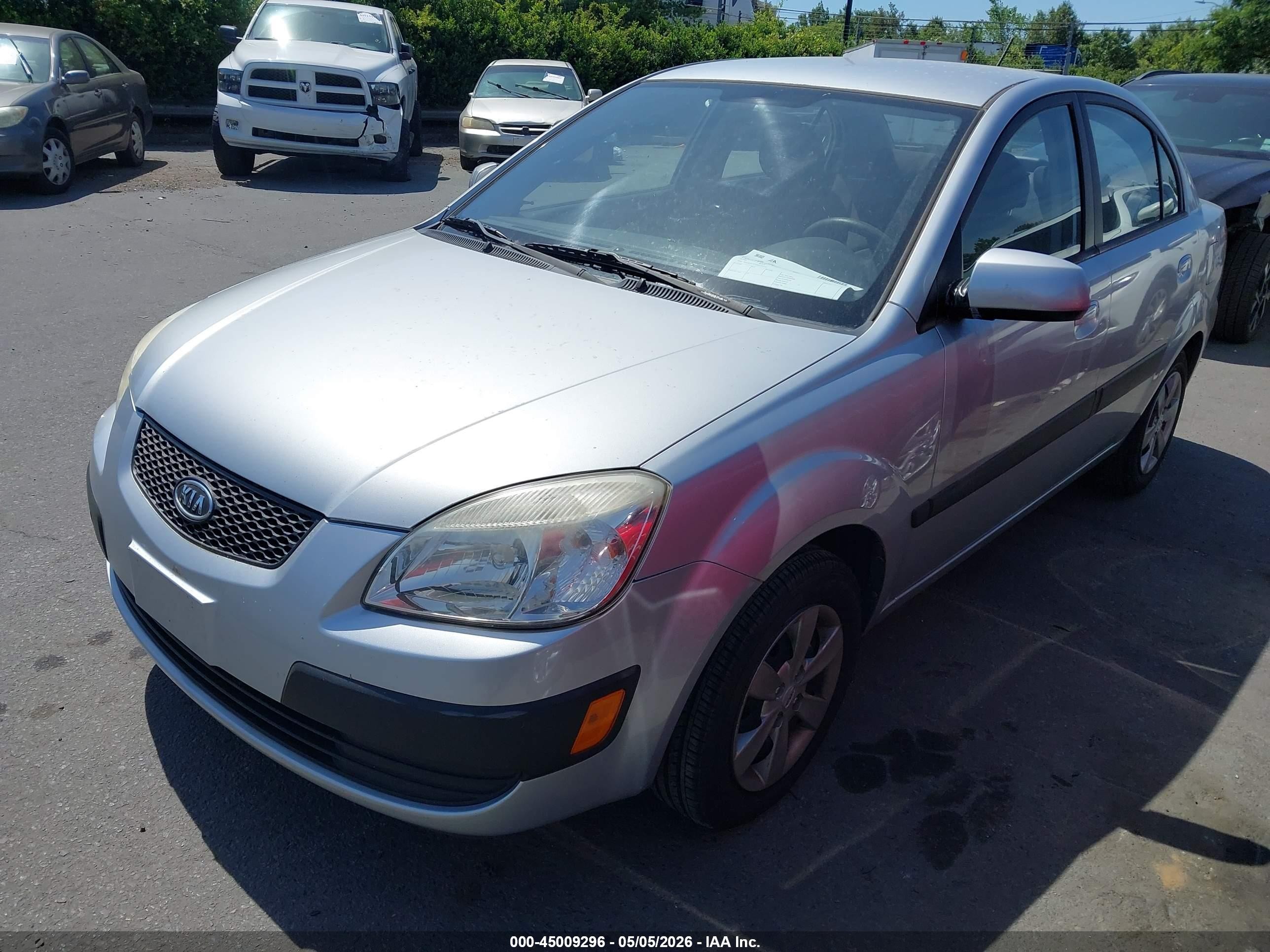 2009 Kia Rio Lx/sx Silver vin: KNADE223996553372