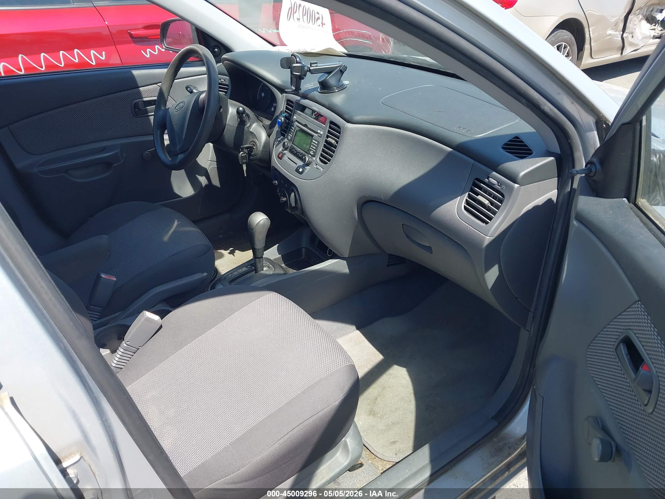 2009 Kia Rio Lx/sx Silver vin: KNADE223996553372