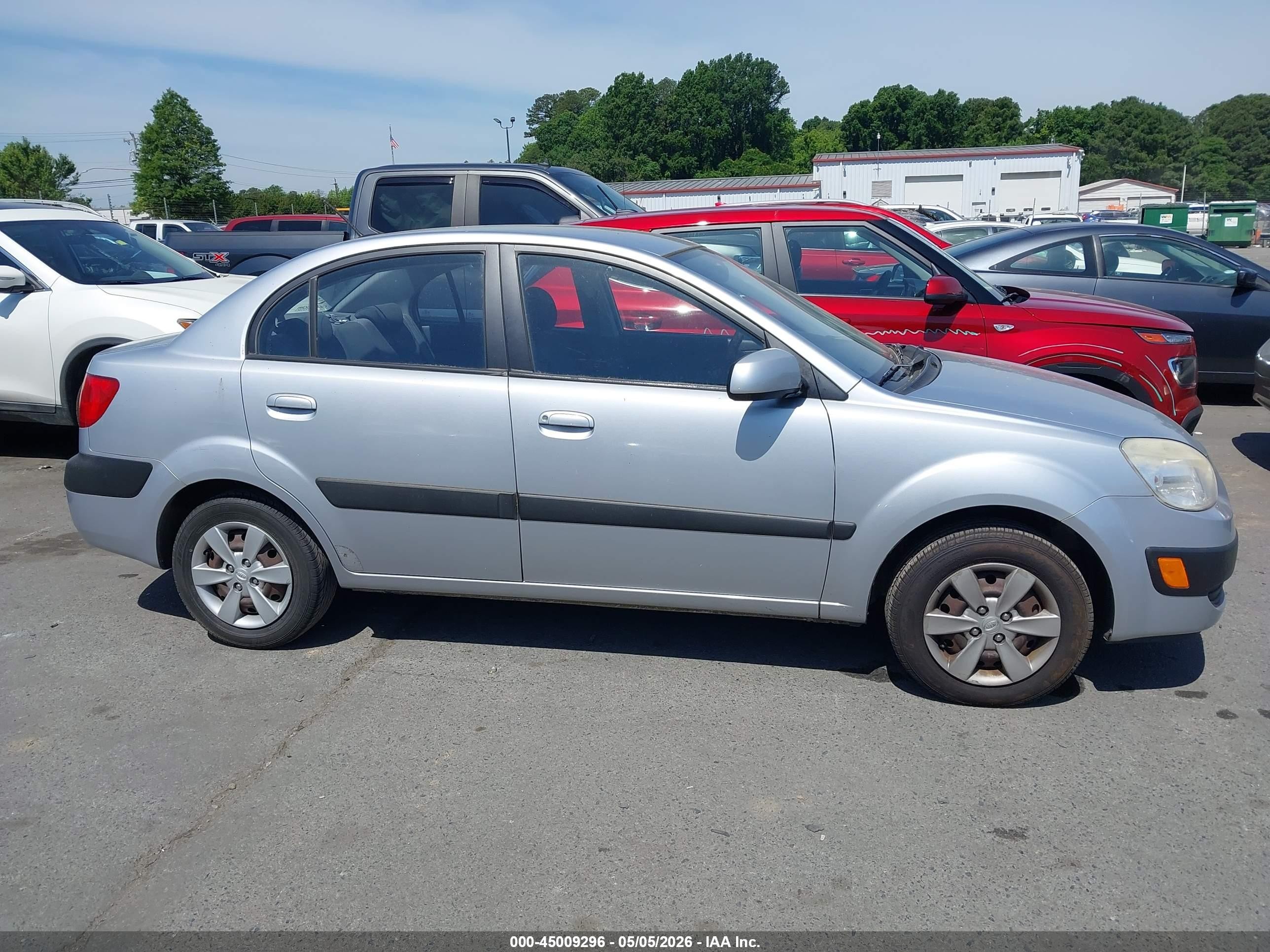 2009 Kia Rio Lx/sx Silver vin: KNADE223996553372