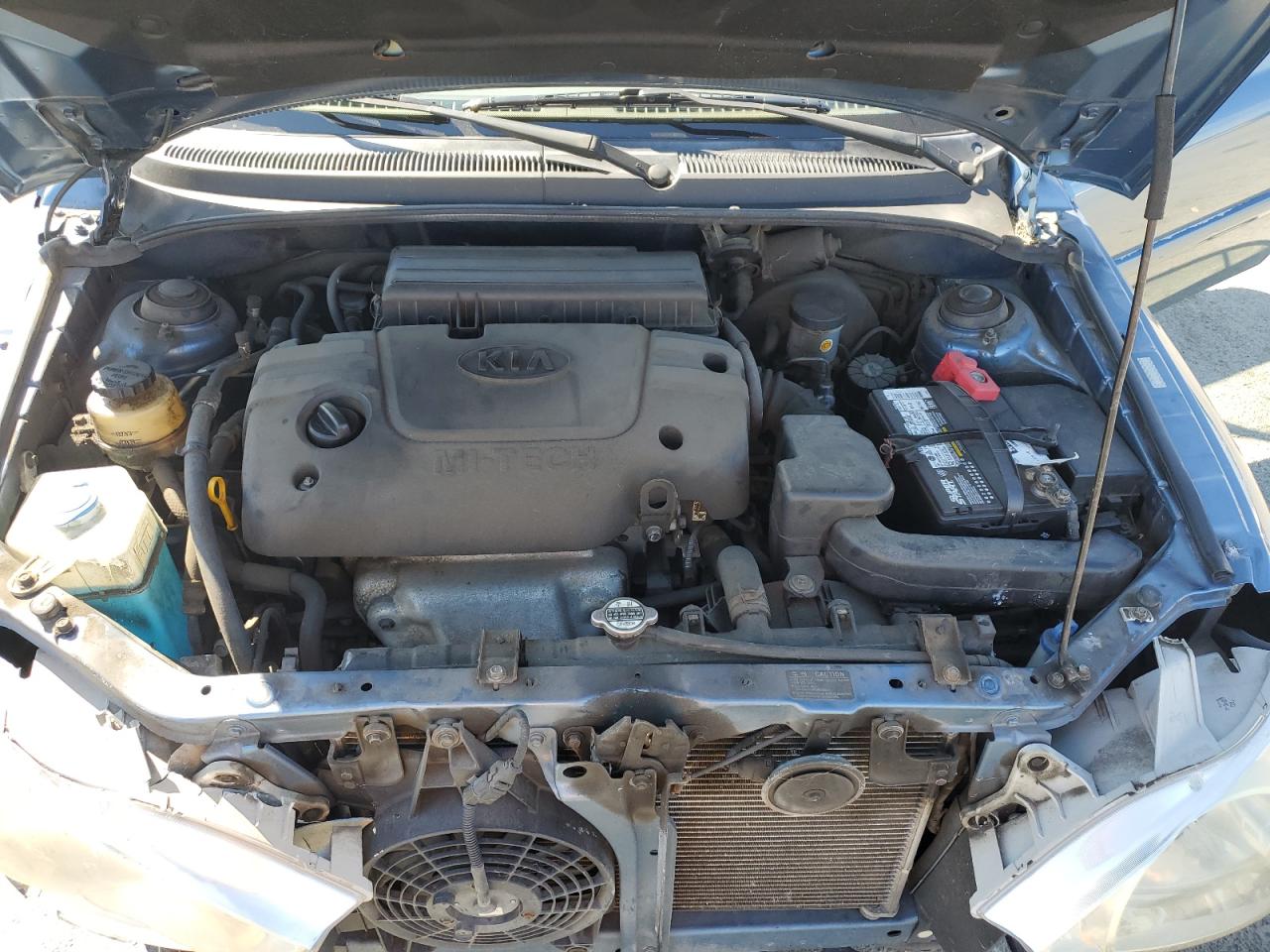 2001 Kia Rio Blue vin: KNADC123316063031