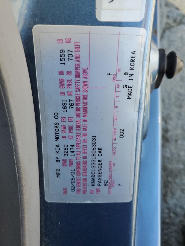 2001 Kia Rio Blue vin: KNADC123316063031
