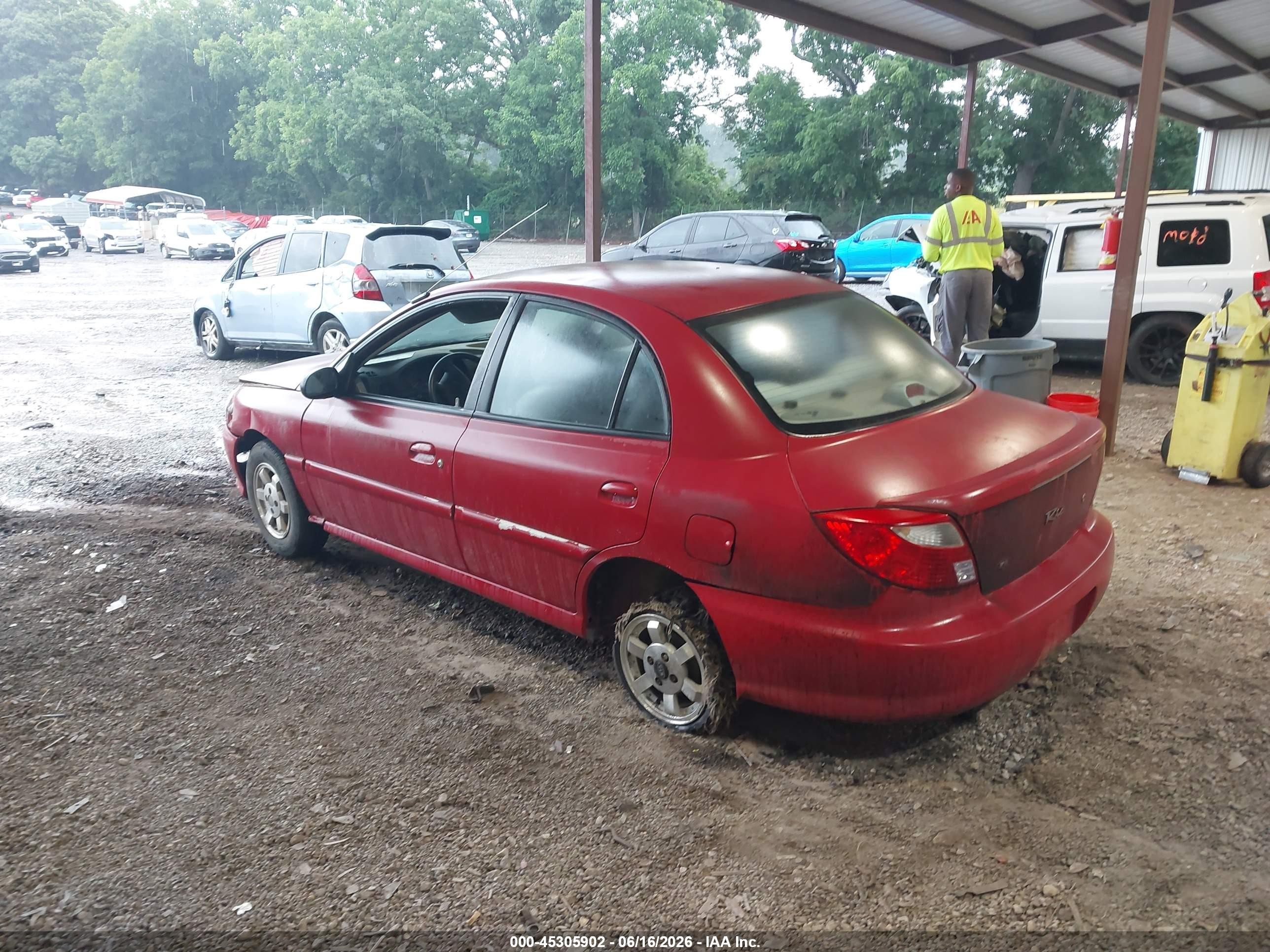 2001 Kia Rio   Red vin: KNADC123316527242