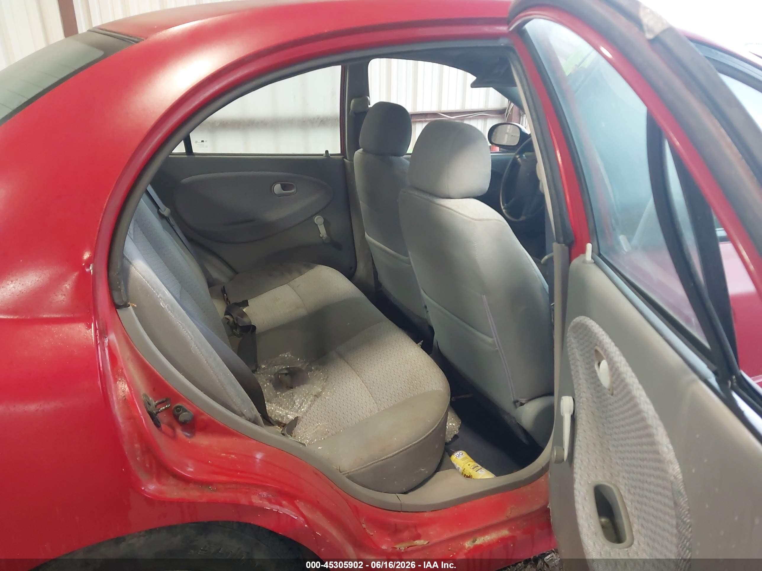 2001 Kia Rio   Red vin: KNADC123316527242