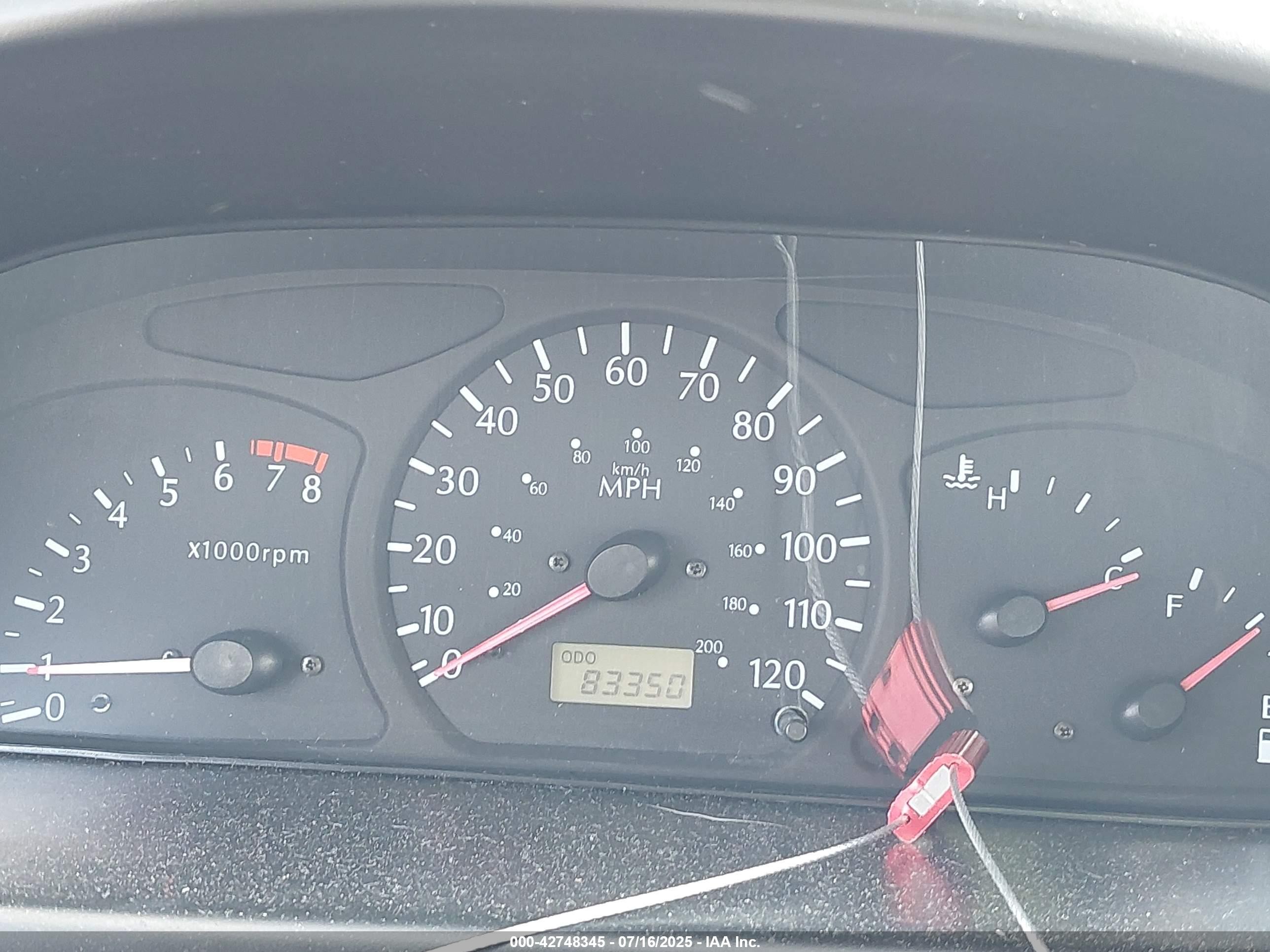 2002 Kia Rio   Red vin: KNADC123326167620