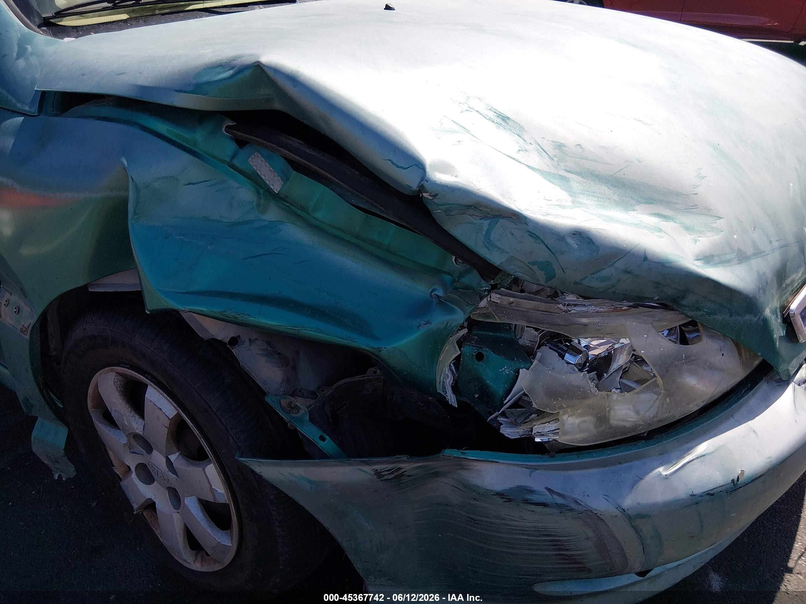 2001 Kia Rio   Green vin: KNADC123516026370