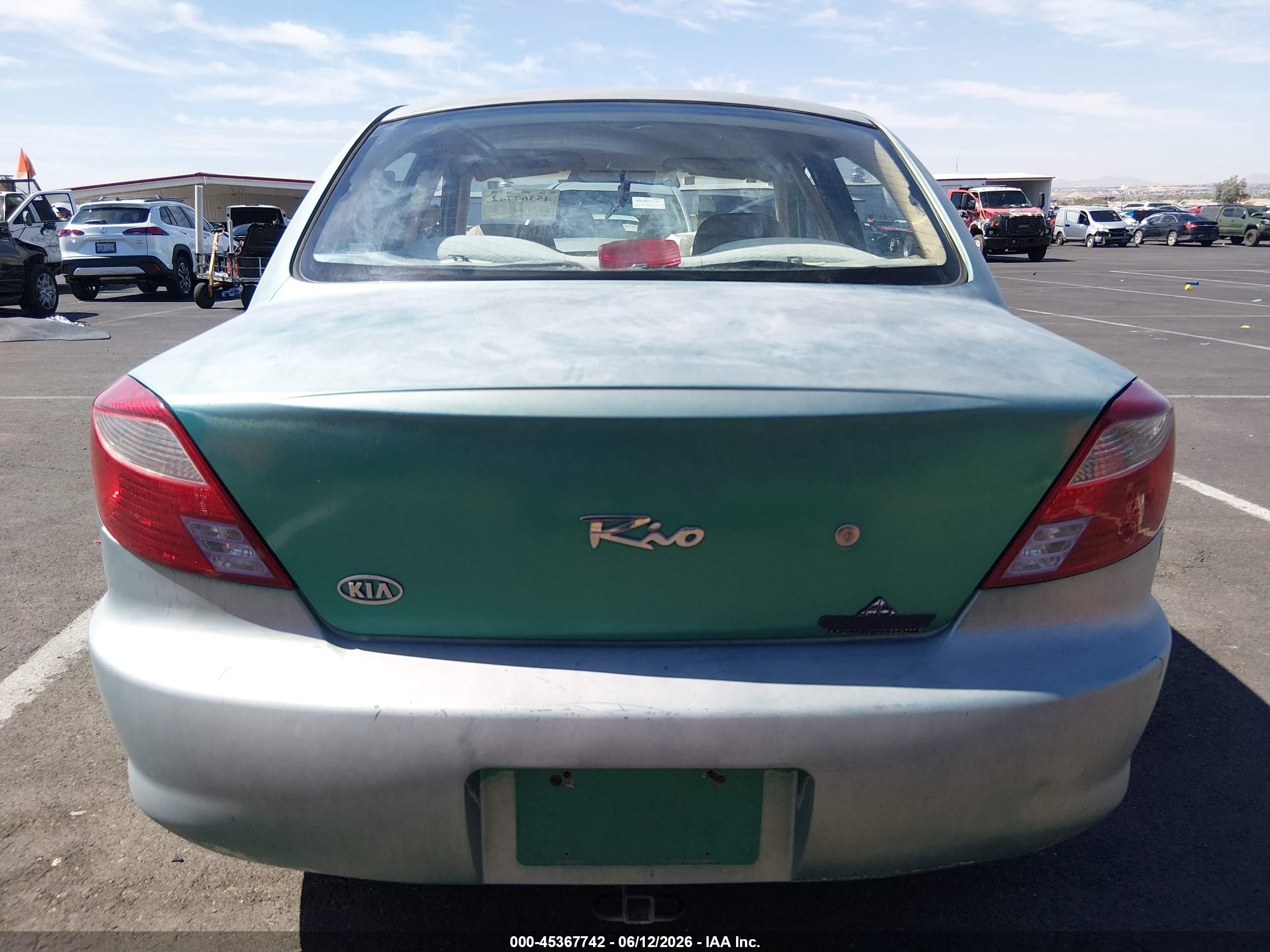 2001 Kia Rio   Green vin: KNADC123516026370
