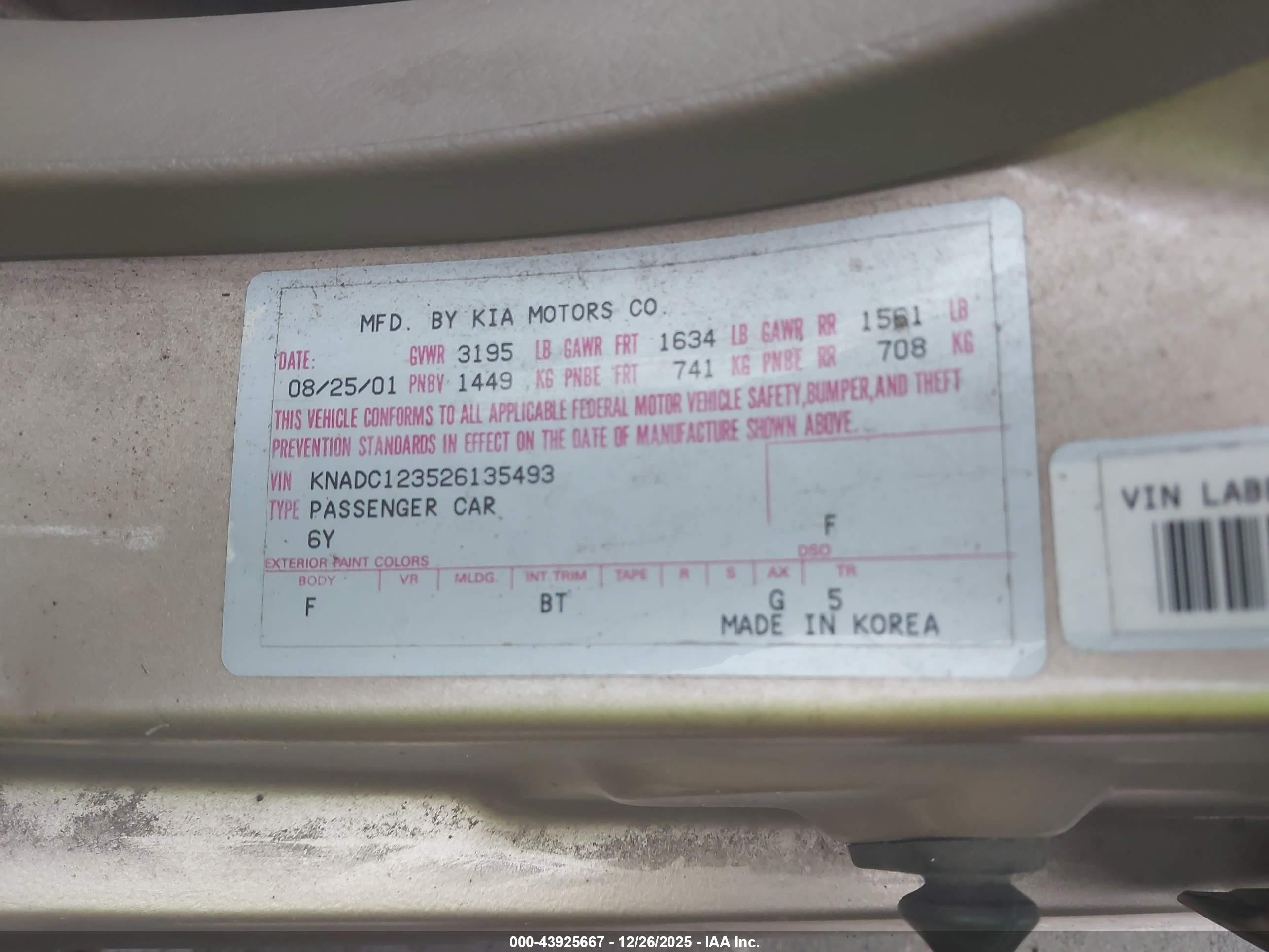 2002 Kia Rio   Gold vin: KNADC123526135493