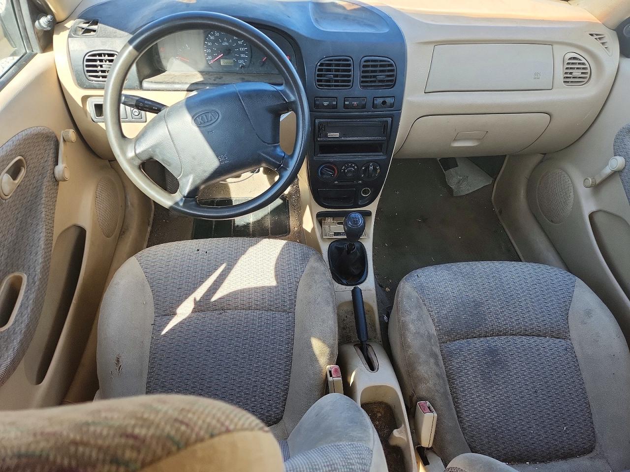 2001 Kia Rio Золотой vin: KNADC123716015855