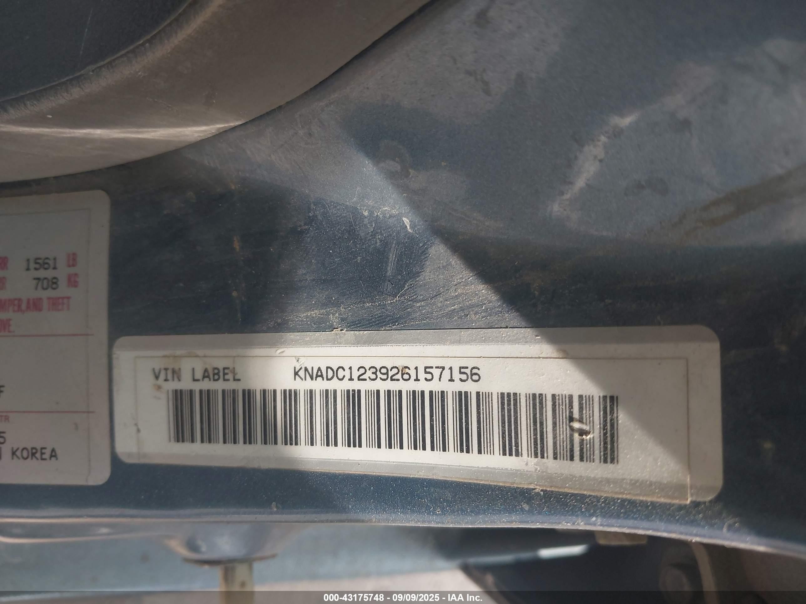 2002 Kia Rio   Blue vin: KNADC123926157156
