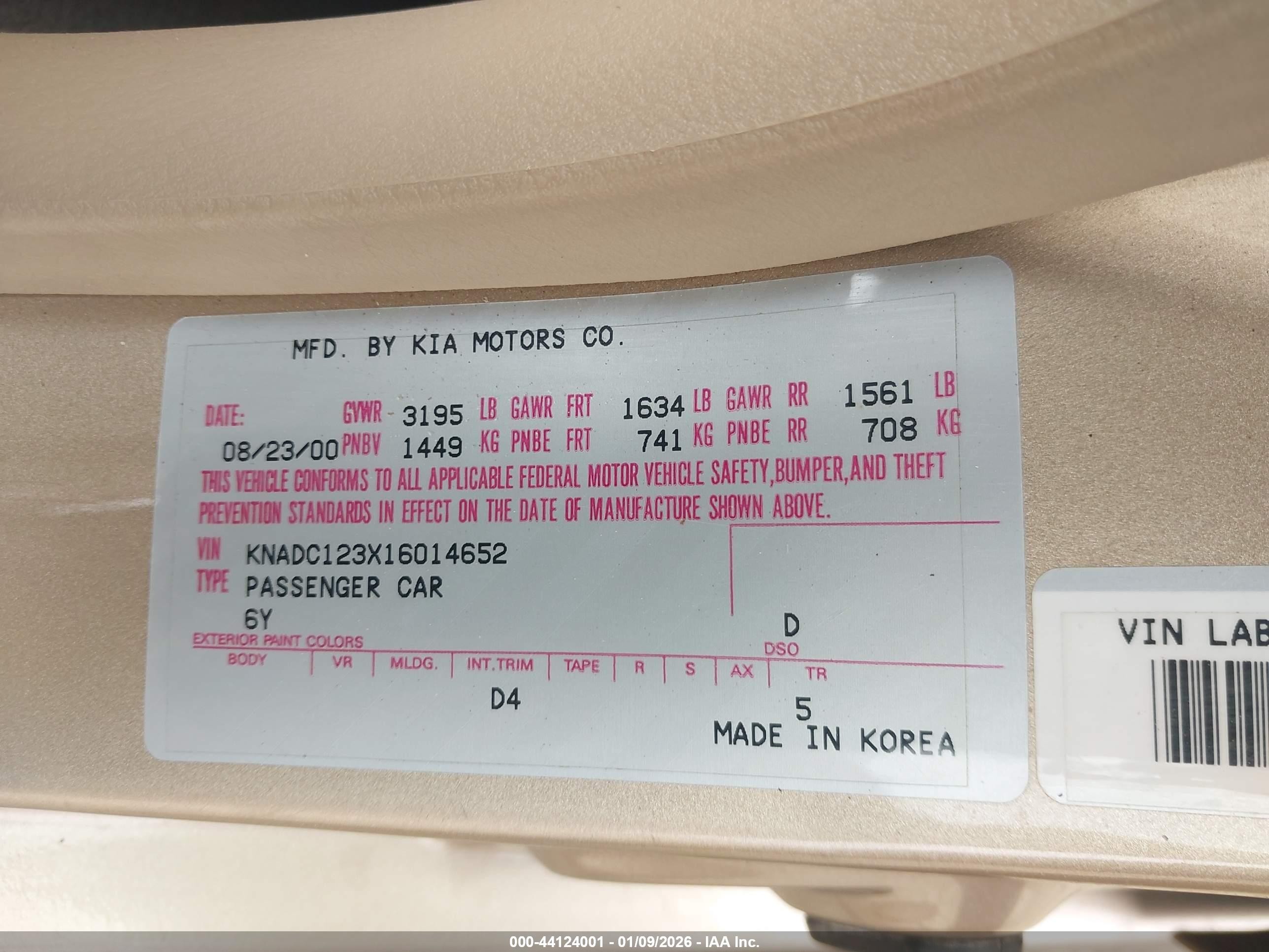 2001 Kia Rio   Beige vin: KNADC123X16014652