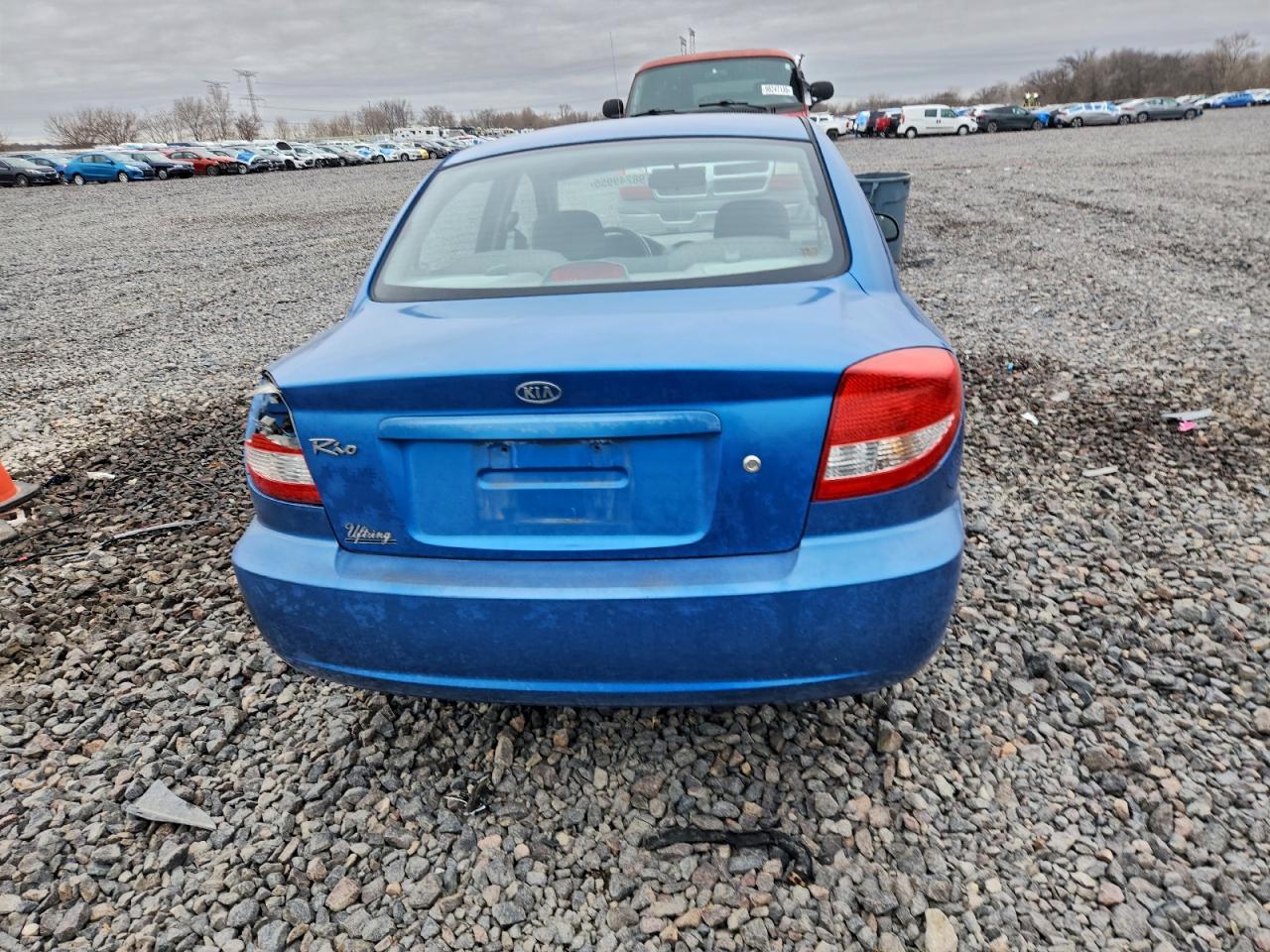 2005 Kia Rio Blue vin: KNADC125156378529