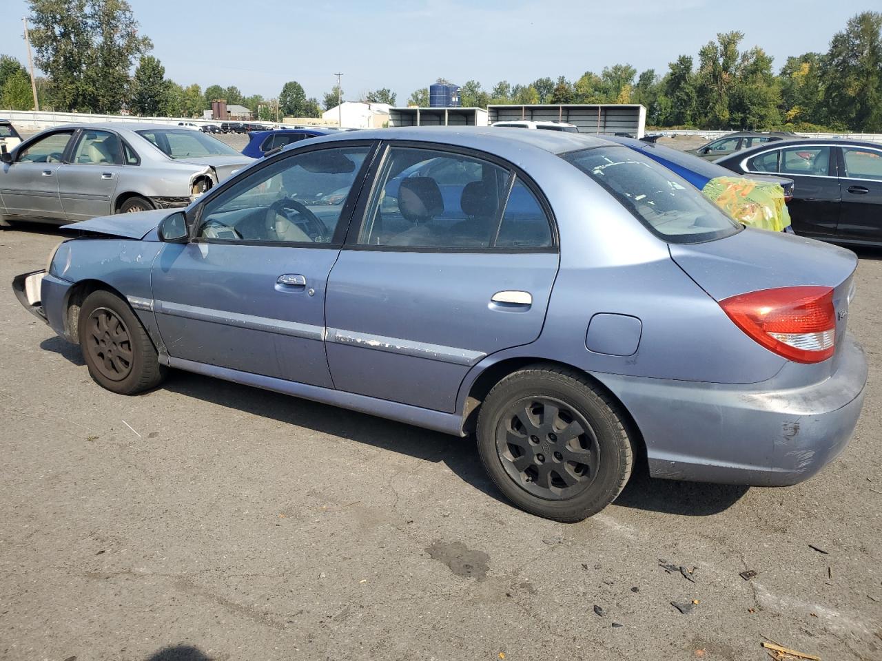 2005 Kia Rio Blue vin: KNADC125256388941