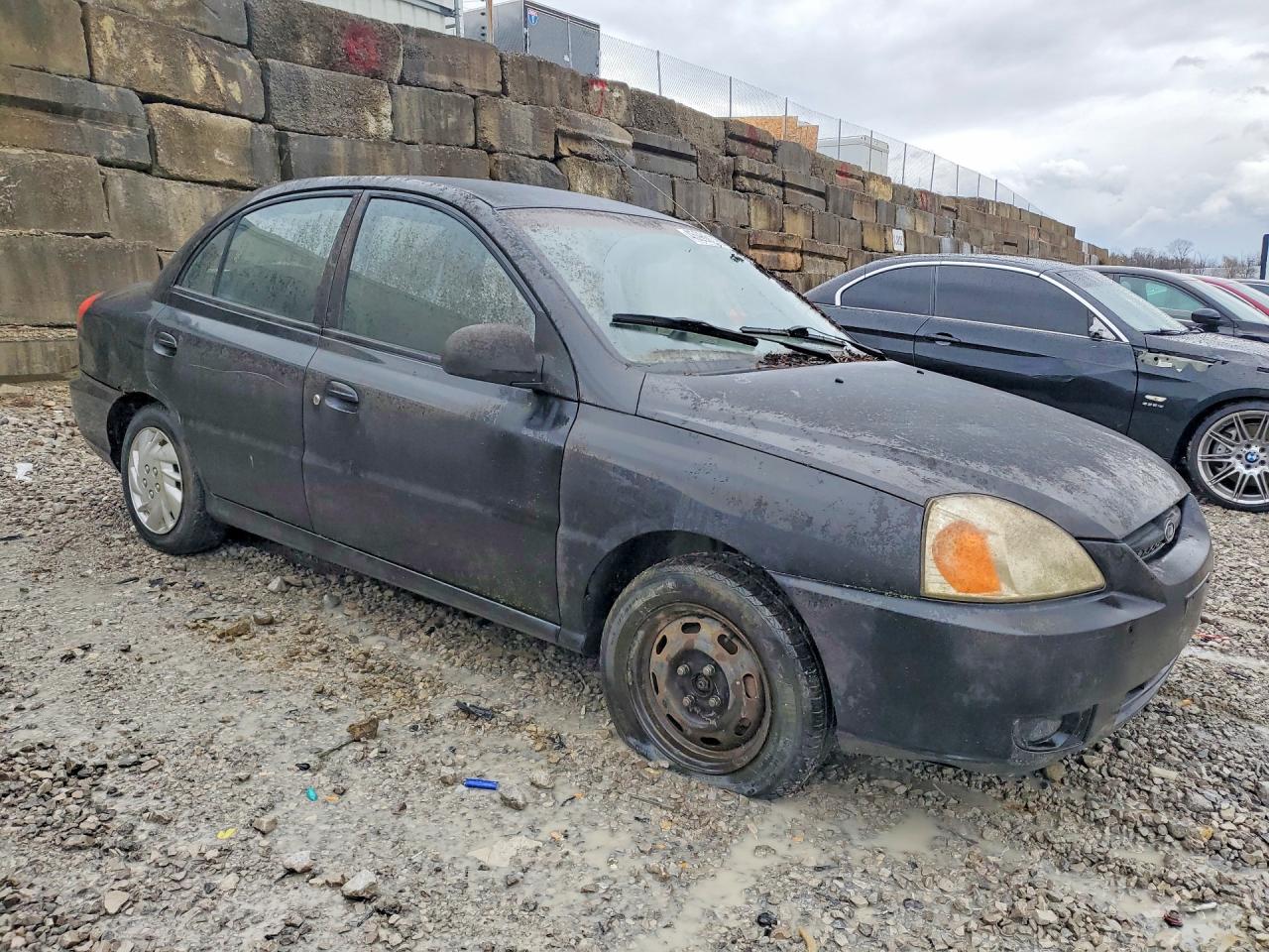 2005 Kia Rio Base Черный vin: KNADC125356399947