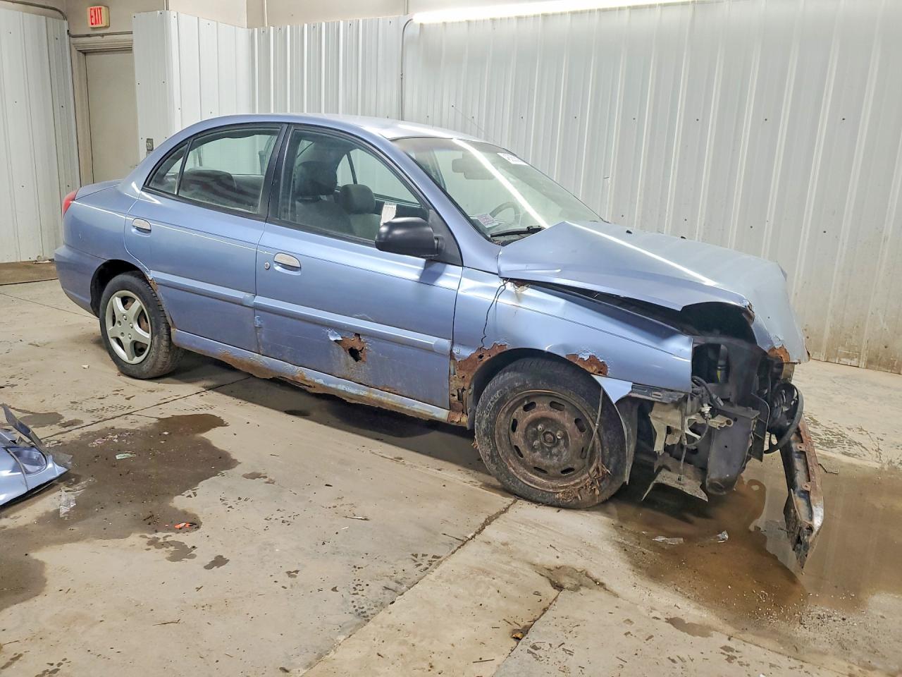 2005 Kia Rio Base Синий vin: KNADC125656364528