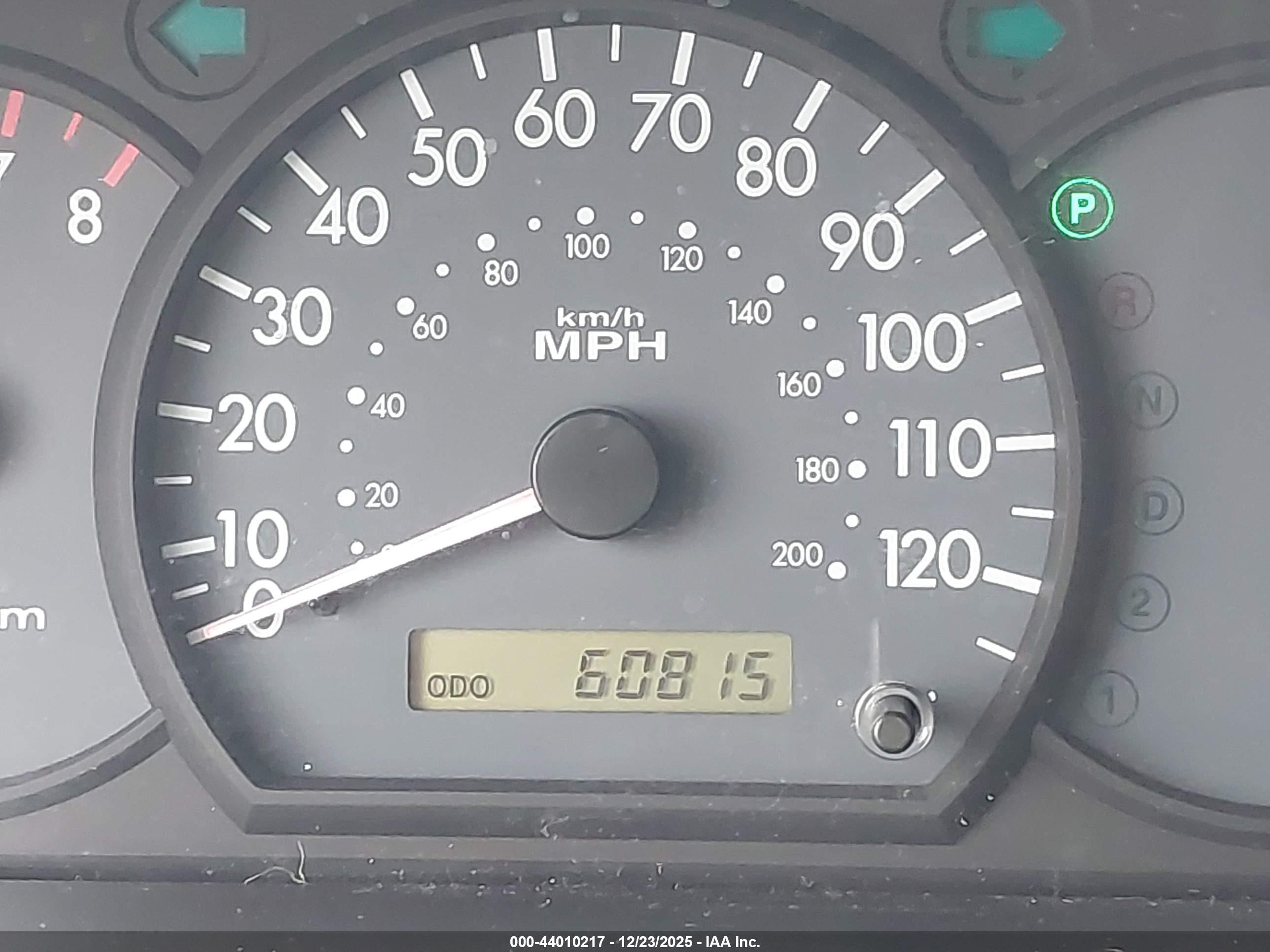 2005 Kia Rio   Gray vin: KNADC125756375988