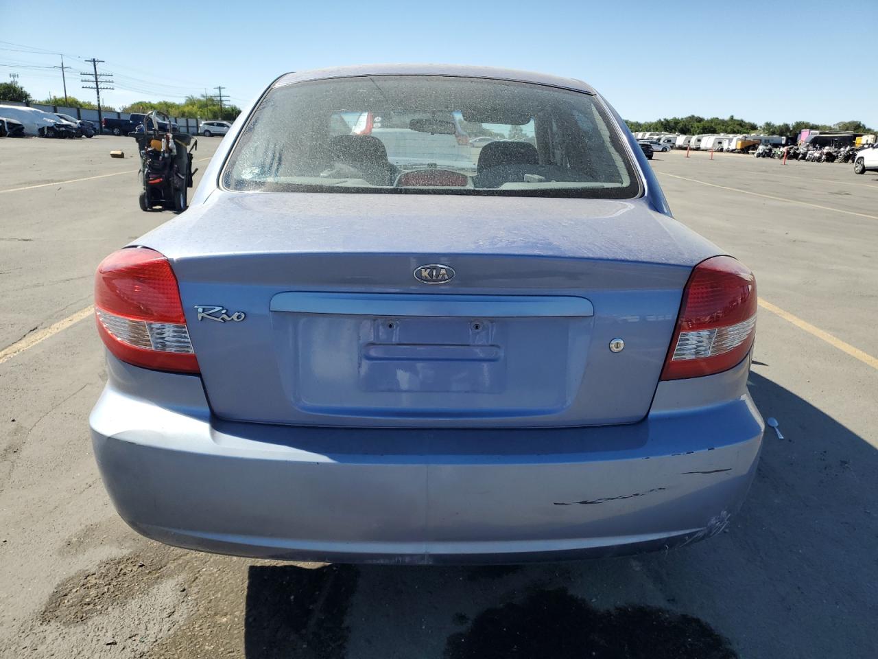 2005 Kia Rio Blue vin: KNADC125856362375