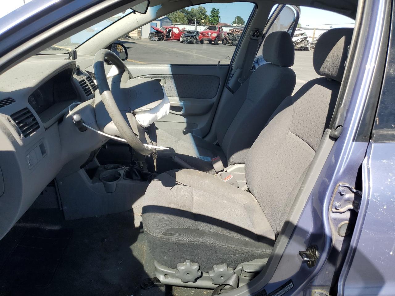 2005 Kia Rio Blue vin: KNADC125856362375