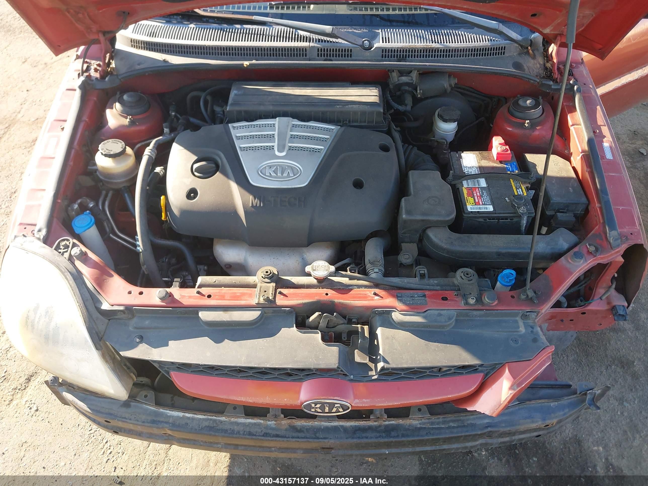 2005 Kia Rio   Burgundy vin: KNADC125956368962