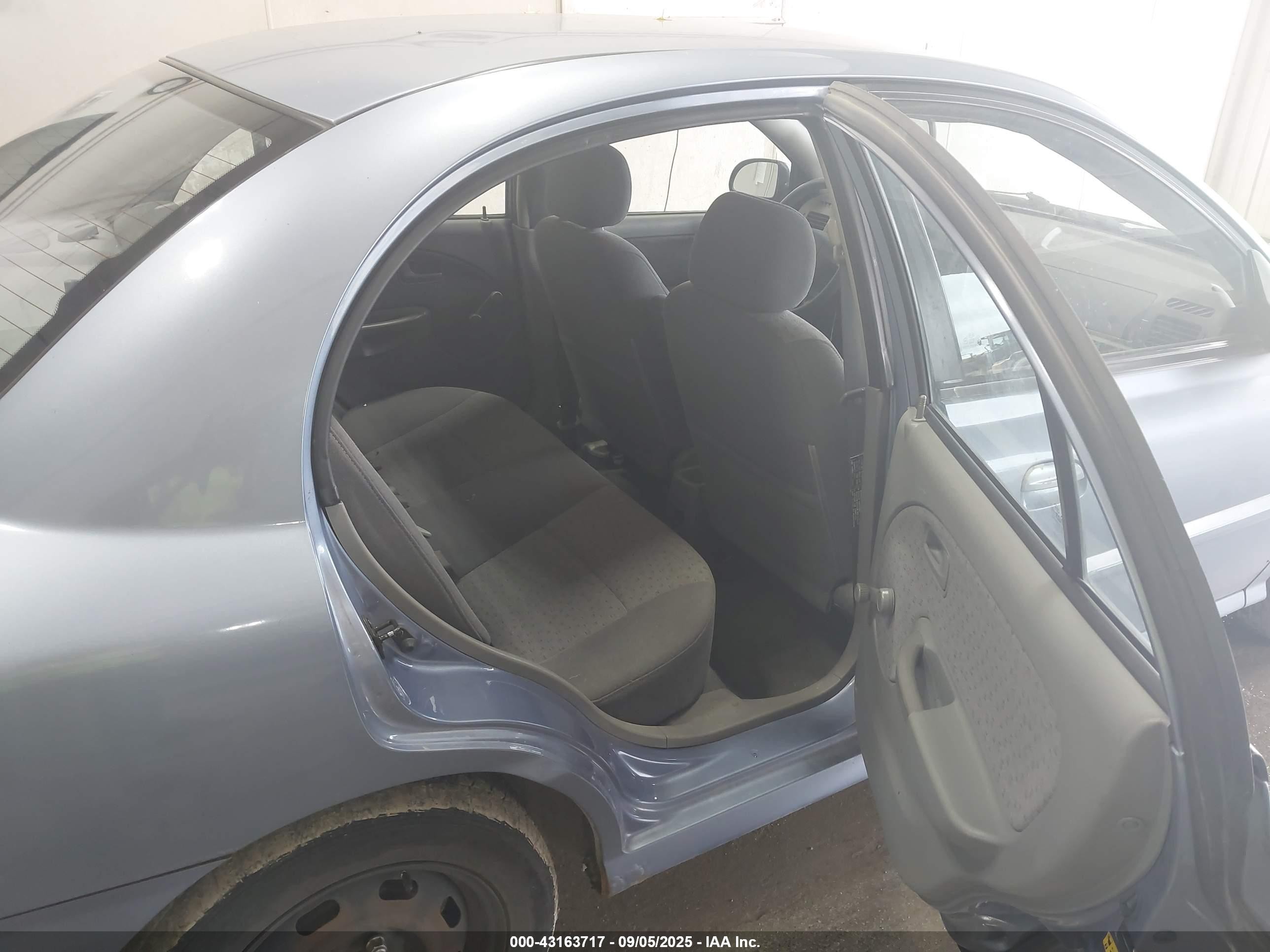2005 Kia Rio   Blue vin: KNADC125X56376049