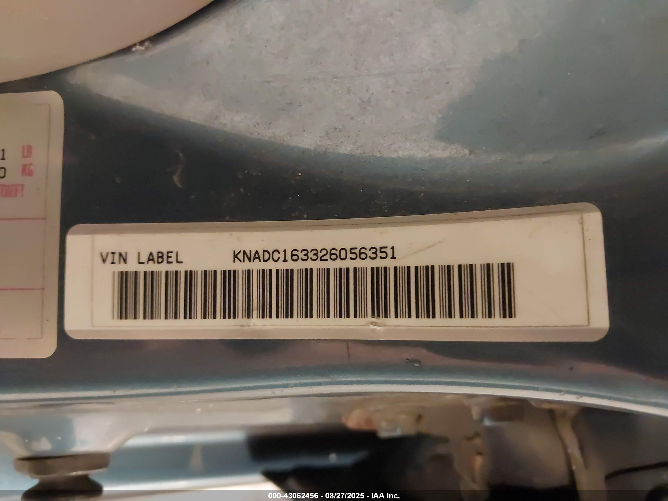 2002 Kia Rio Cinco Blue vin: KNADC163326056351