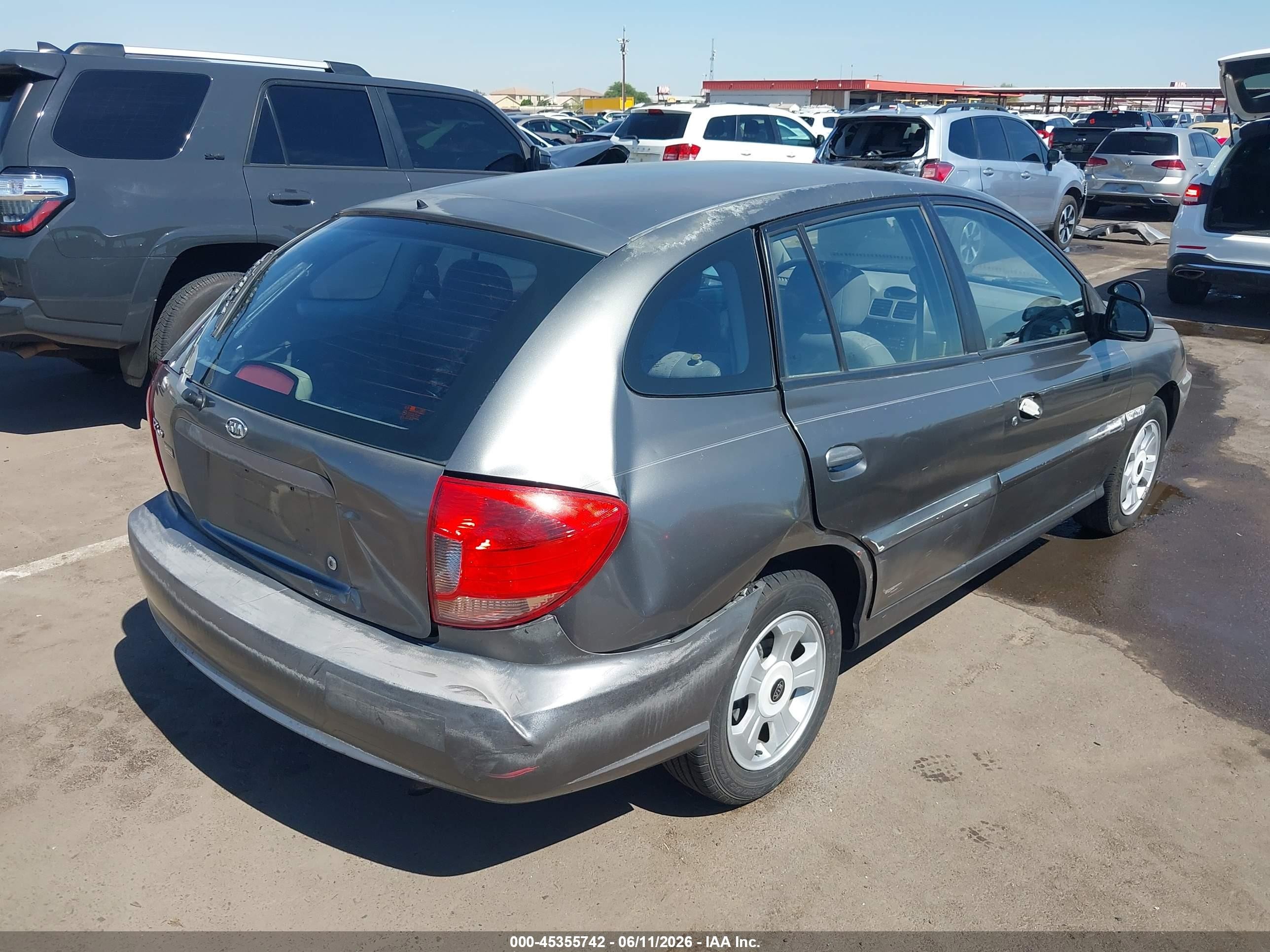 2004 Kia Rio Cinco Gray vin: KNADC165746211343