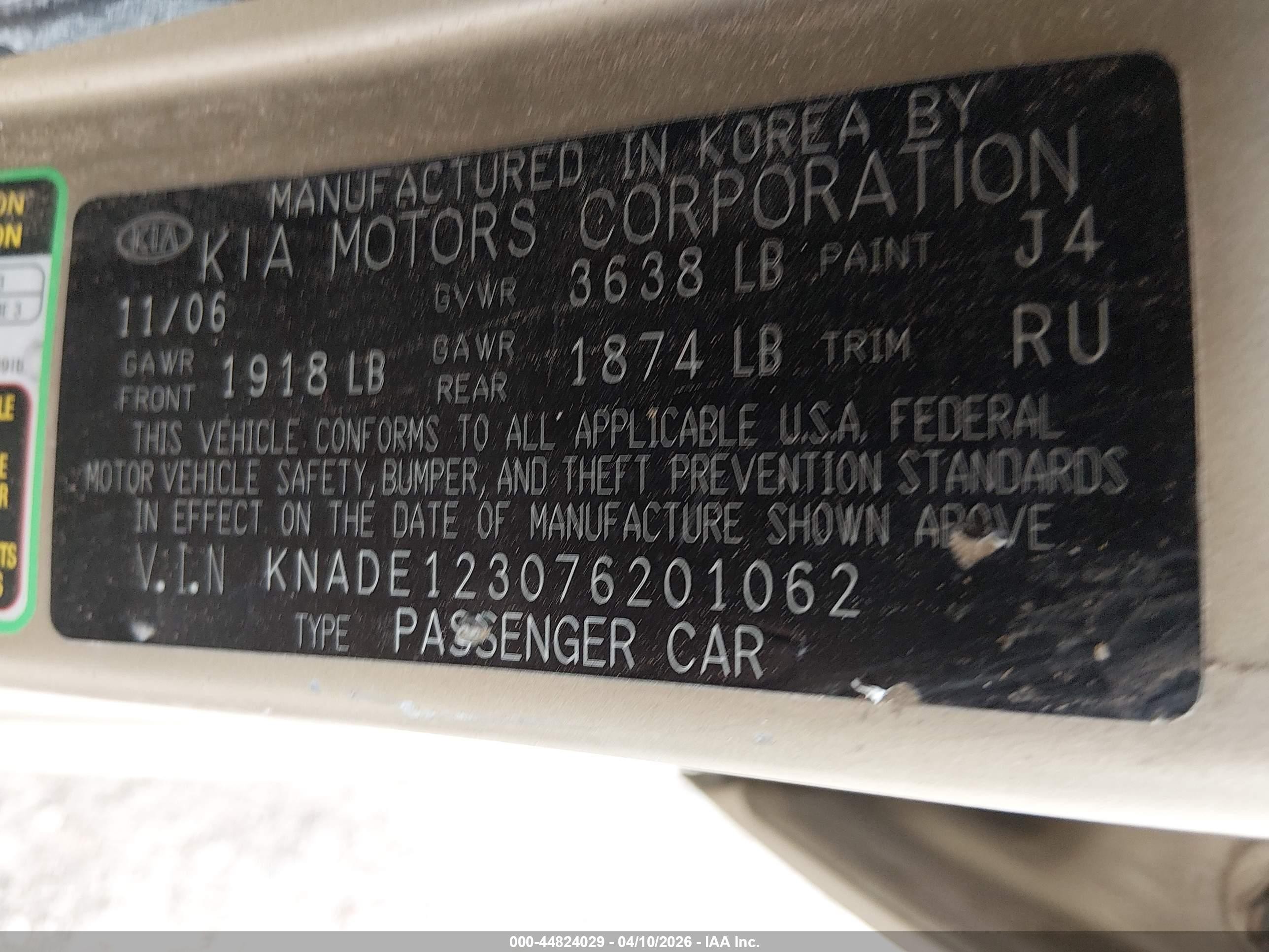 2007 Kia Rio Lx Gold vin: KNADE123076201062
