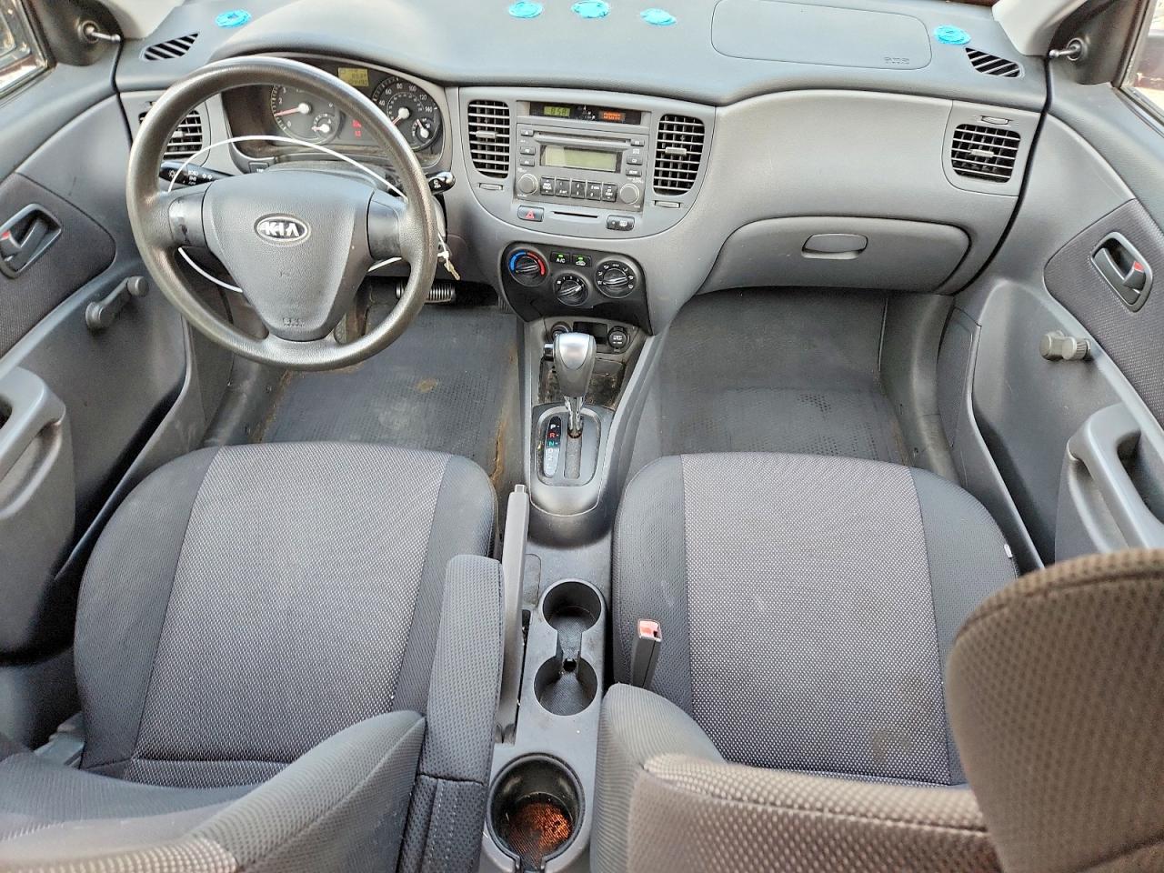 2007 Kia Rio Base Красный vin: KNADE123076203992