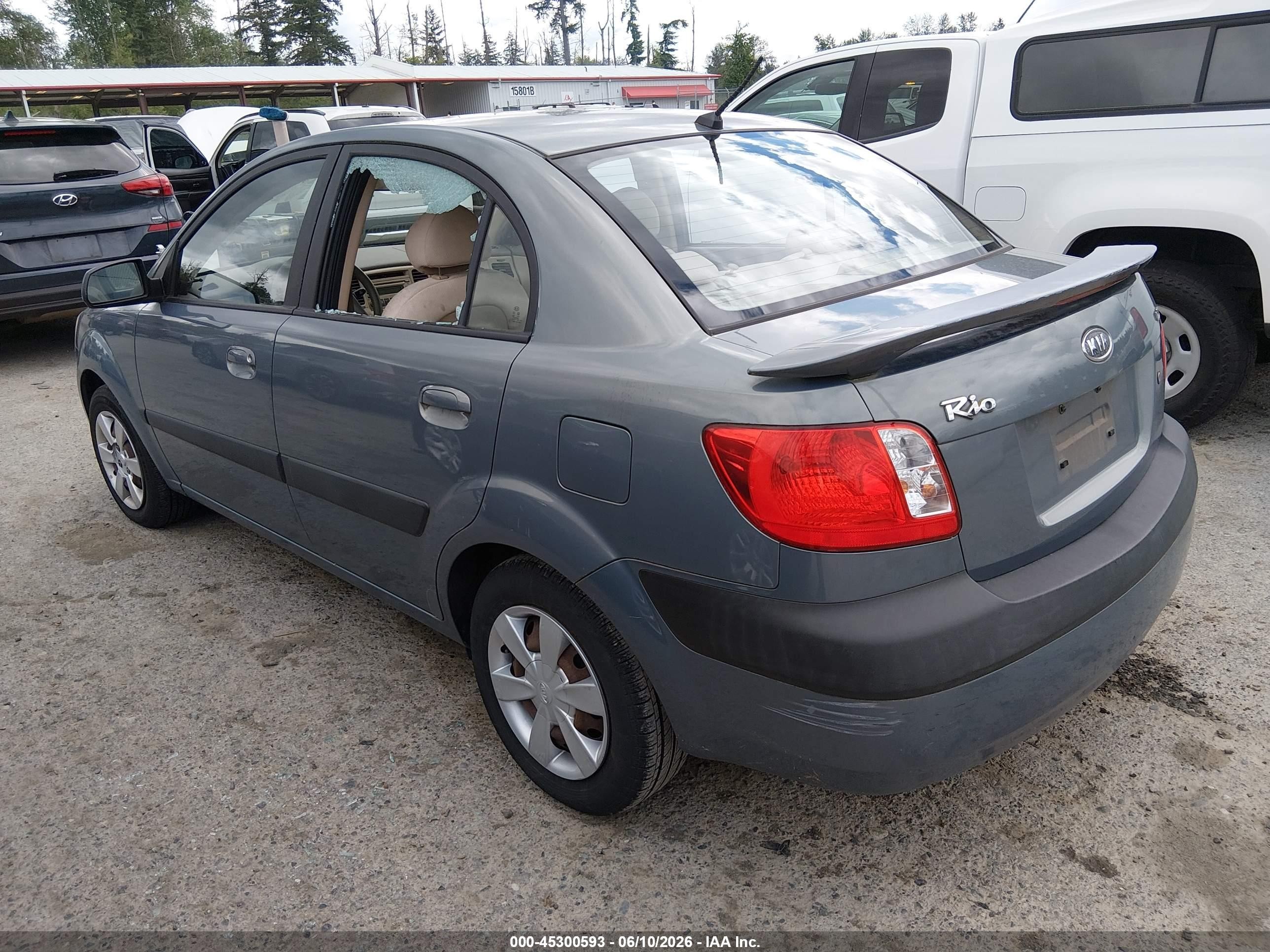 2007 Kia Rio Lx Gray vin: KNADE123076266011
