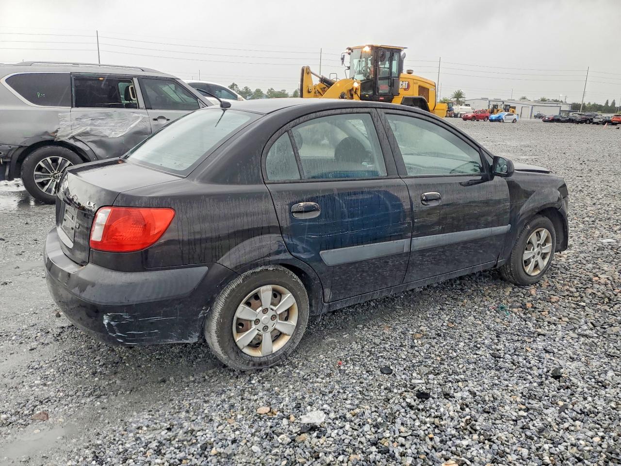 2006 Kia Rio Base Black vin: KNADE123166136575