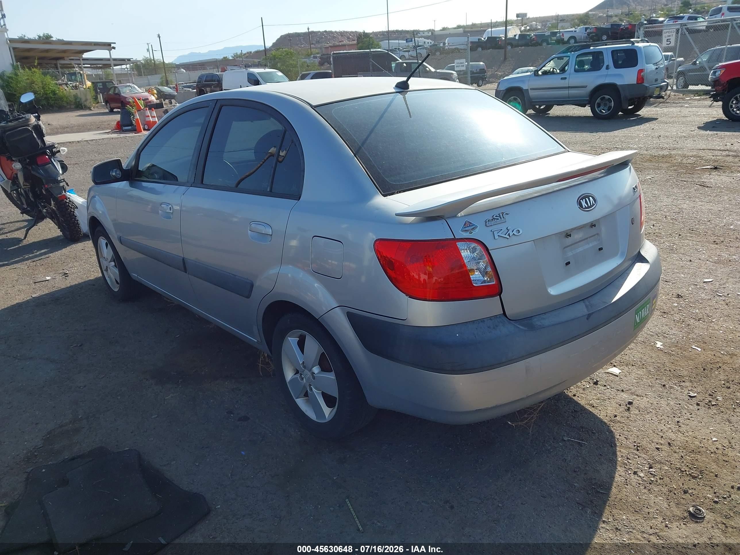 2007 Kia Rio Sx Silver vin: KNADE123276239067
