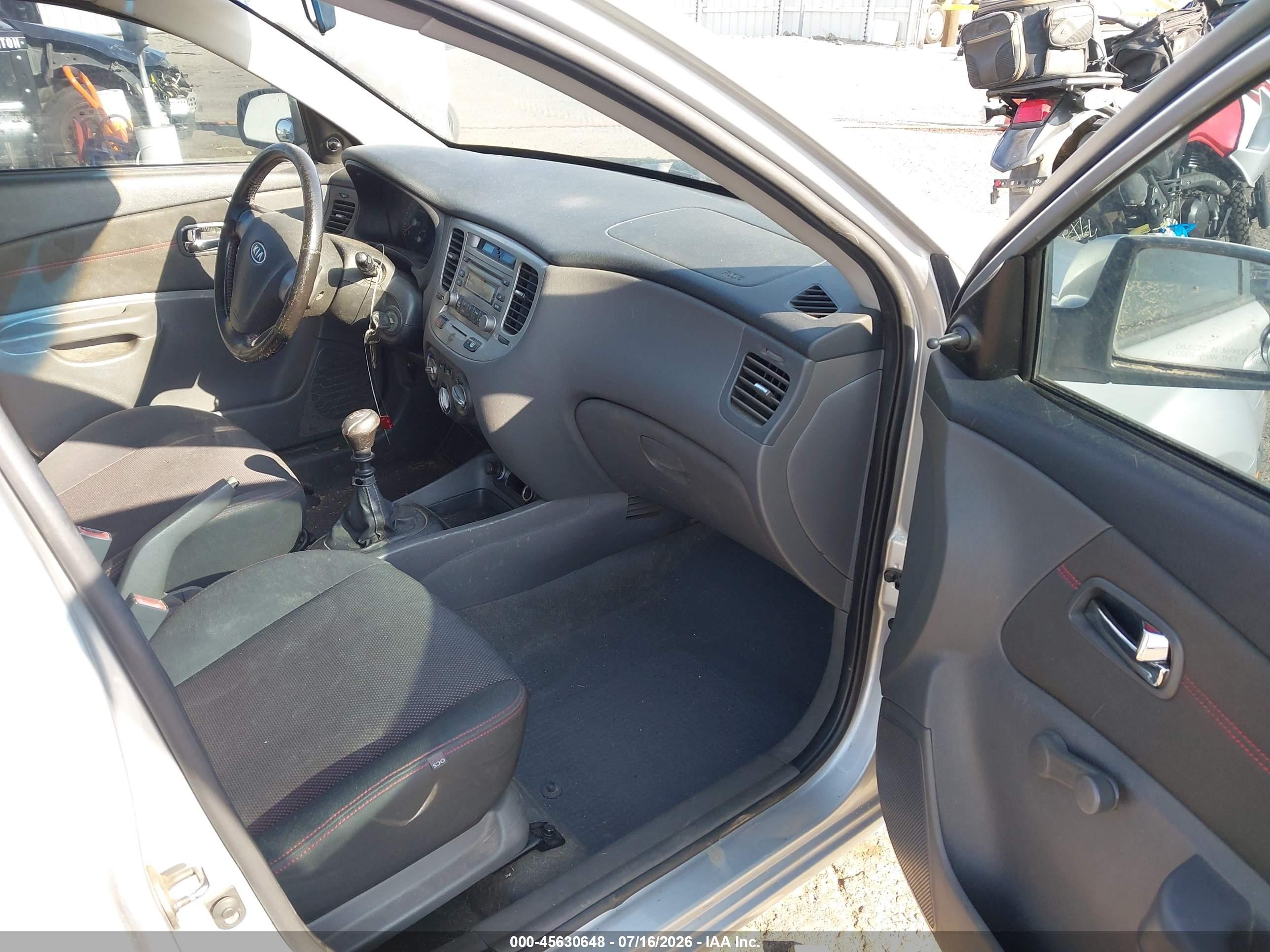 2007 Kia Rio Sx Silver vin: KNADE123276239067