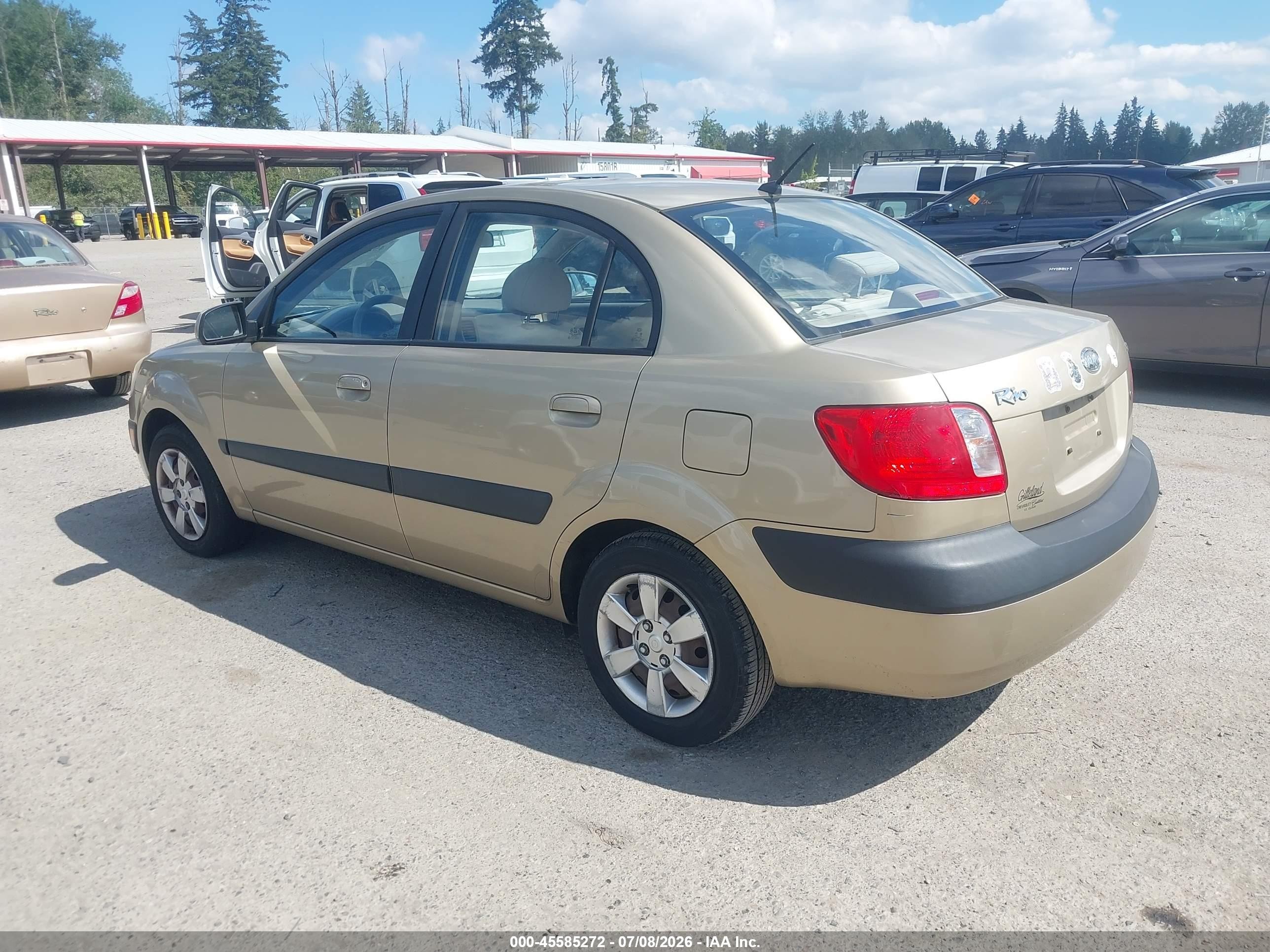 2007 Kia Rio Lx Tan vin: KNADE123276253440