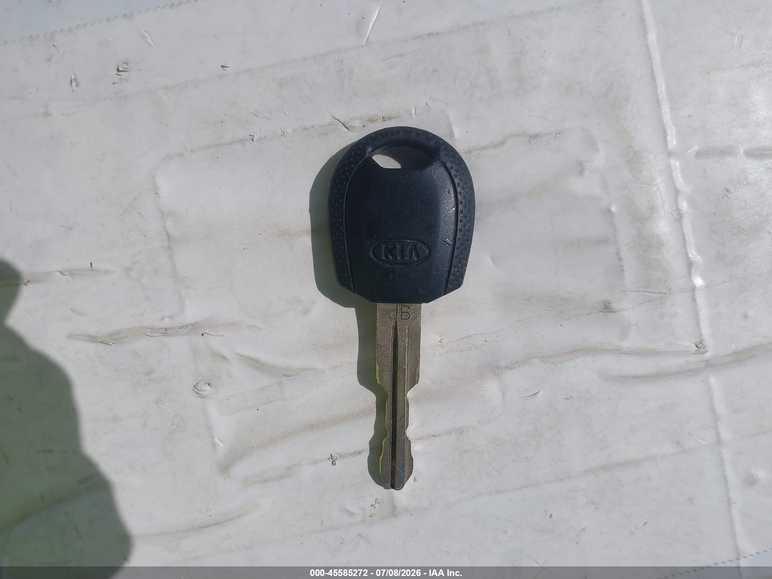 2007 Kia Rio Lx Tan vin: KNADE123276253440