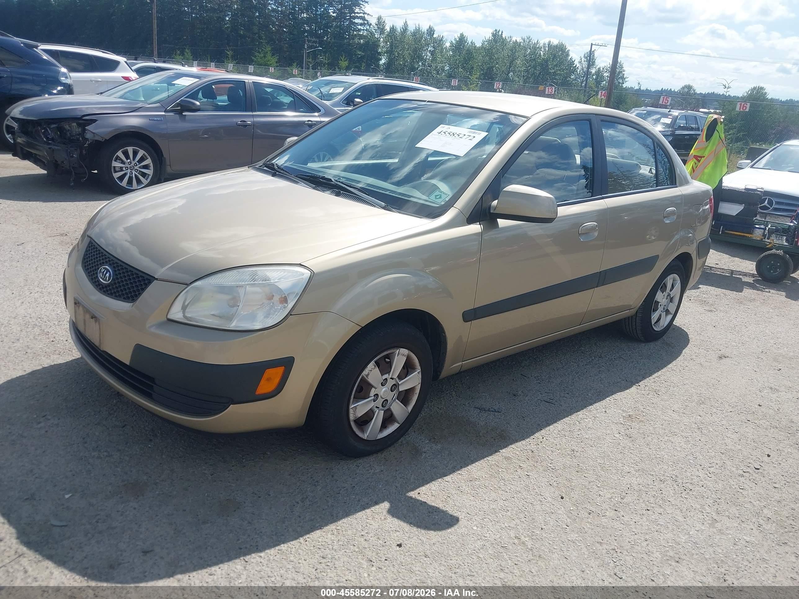 2007 Kia Rio Lx Tan vin: KNADE123276253440