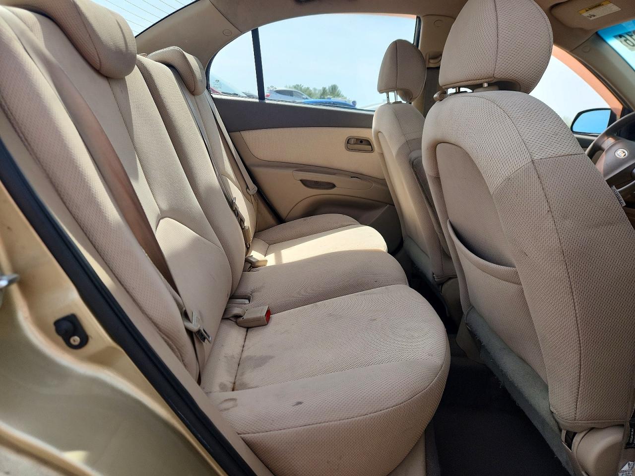 2008 Kia Rio Base Tan vin: KNADE123286397488