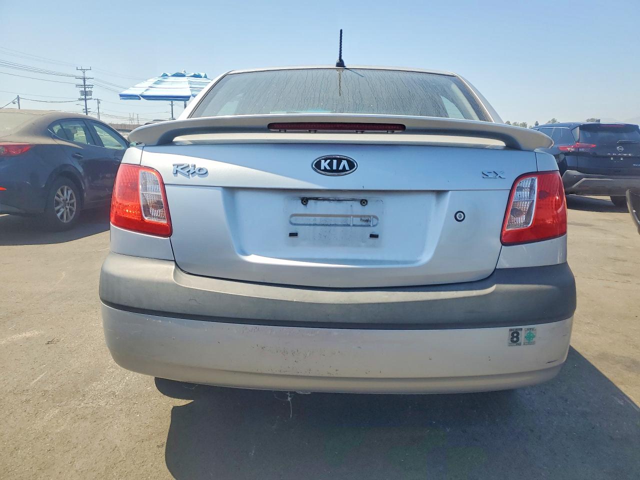 2008 Kia Rio Base Серебряный vin: KNADE123286429808