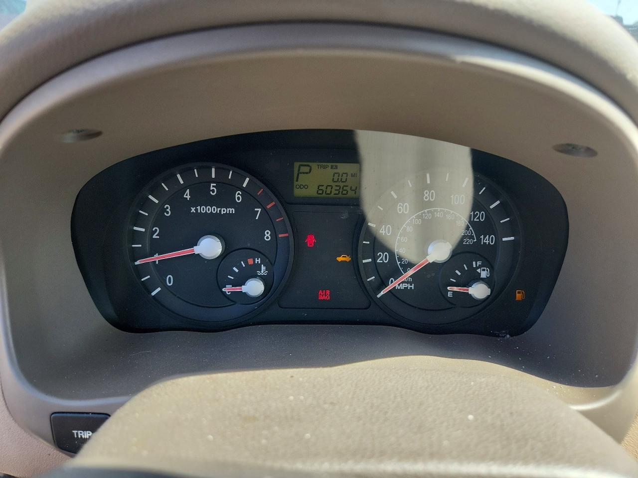 2006 Kia Rio Base Gold vin: KNADE123366064195